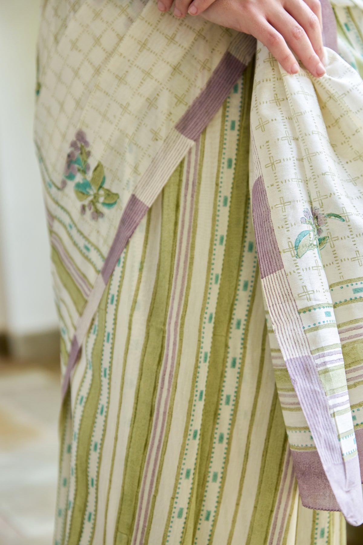 WILD COAST SAREE WITH UNSTITCHED BLOUSE