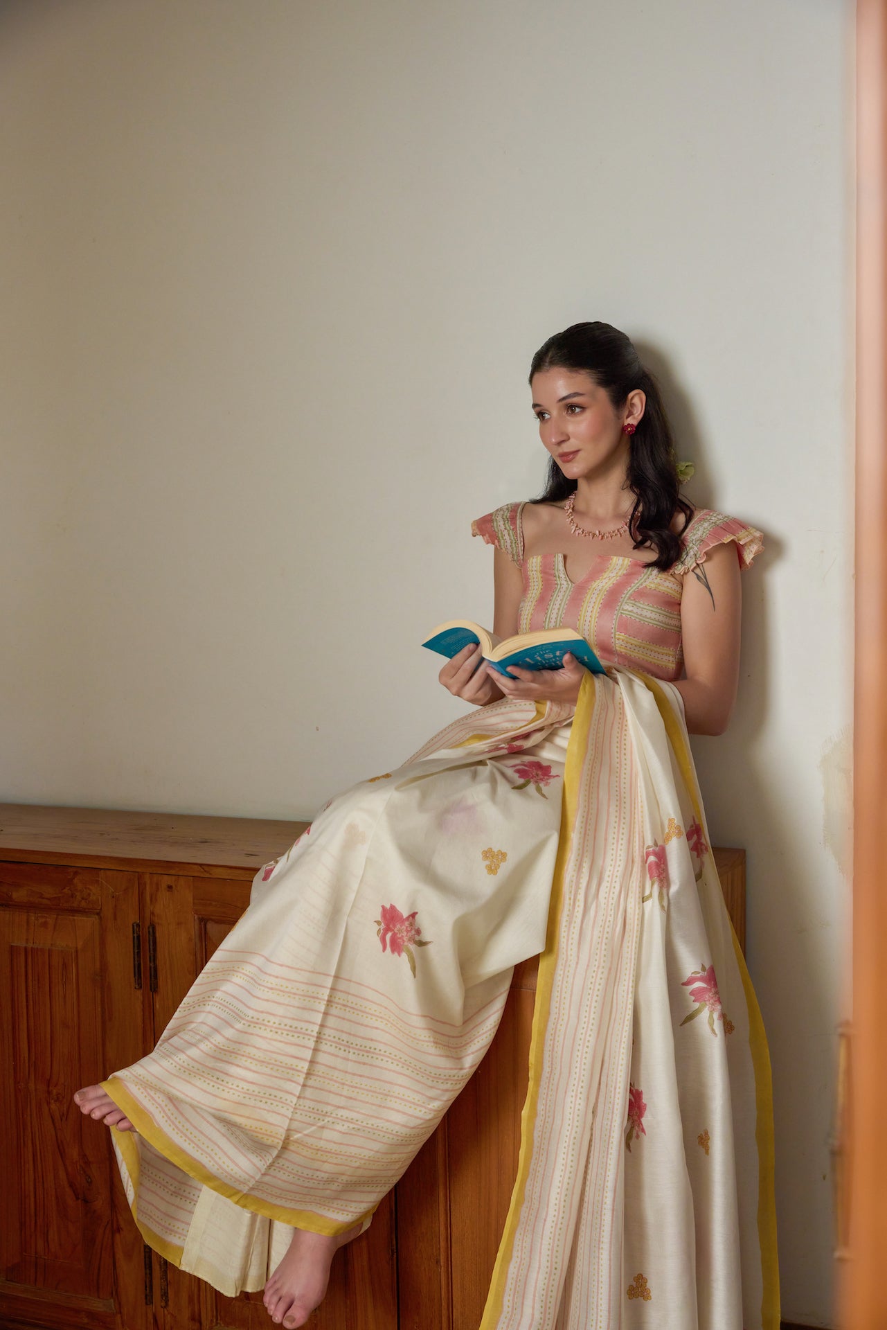THE FLORAL FLING SAREE WITH UNSTITCHED BLOUSE
