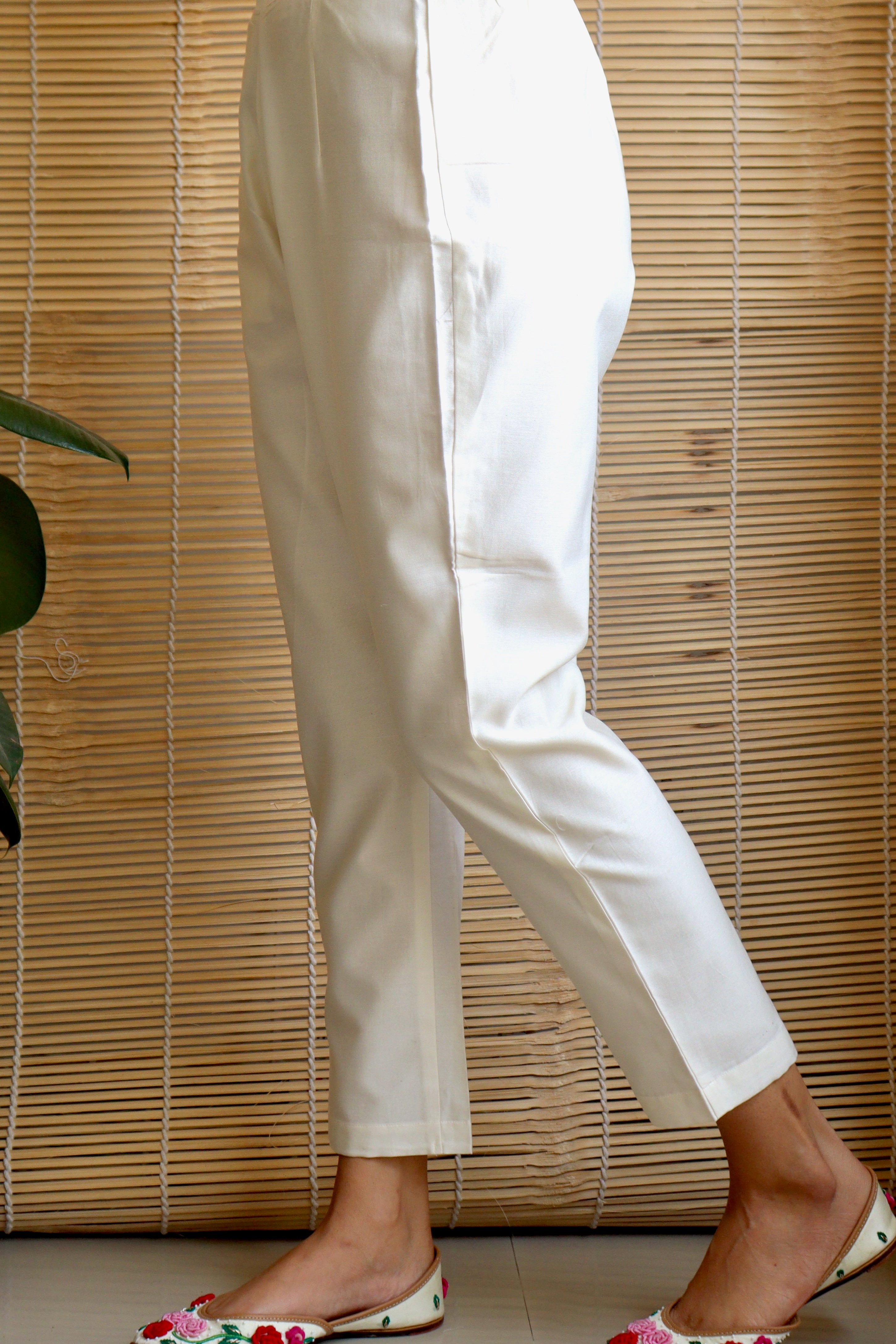 WHITE MODAL STRAIGHT FIT PANTS