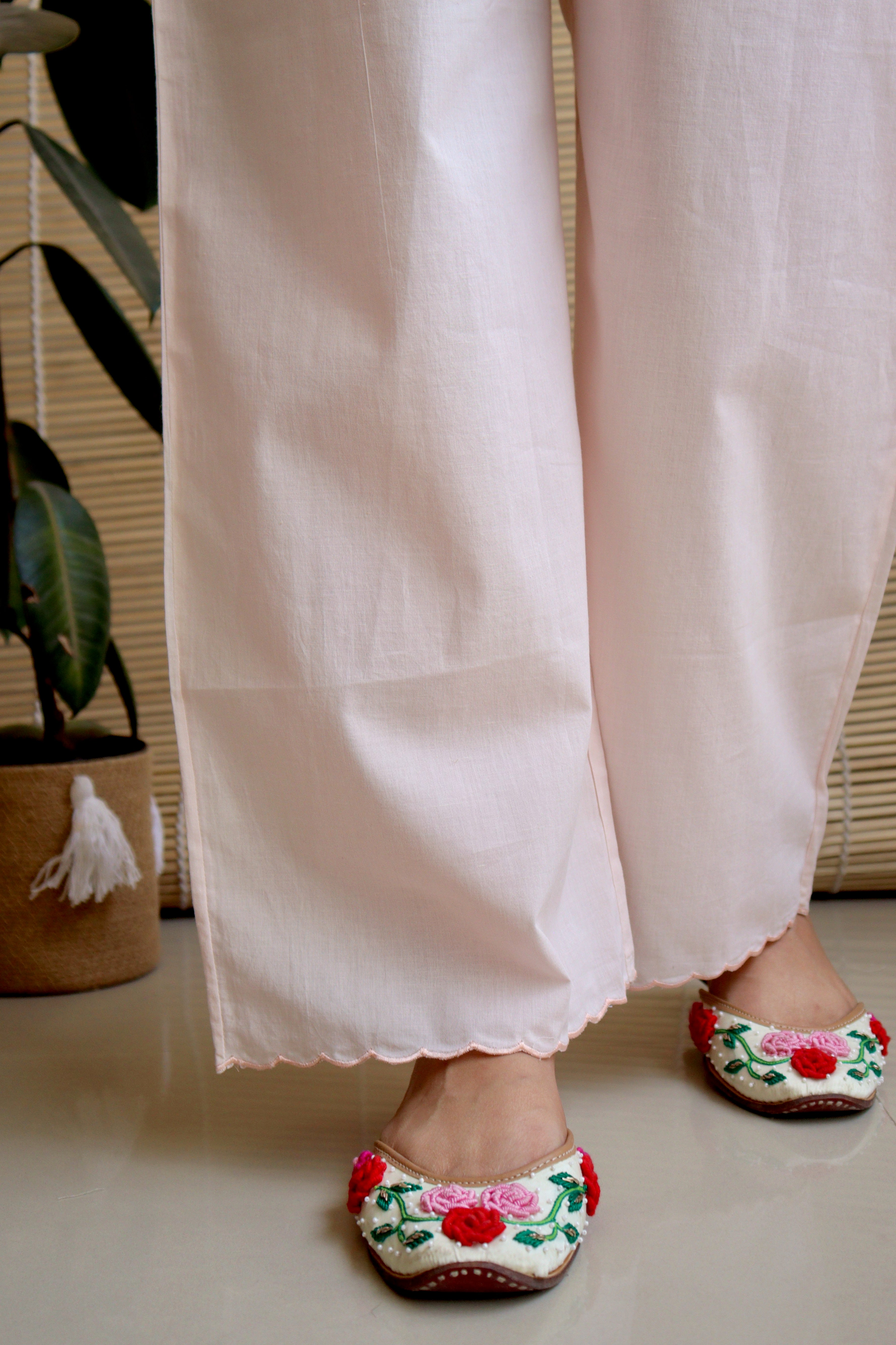 POWDER PINK SCALLOP COTTON WIDE LEG PANTS