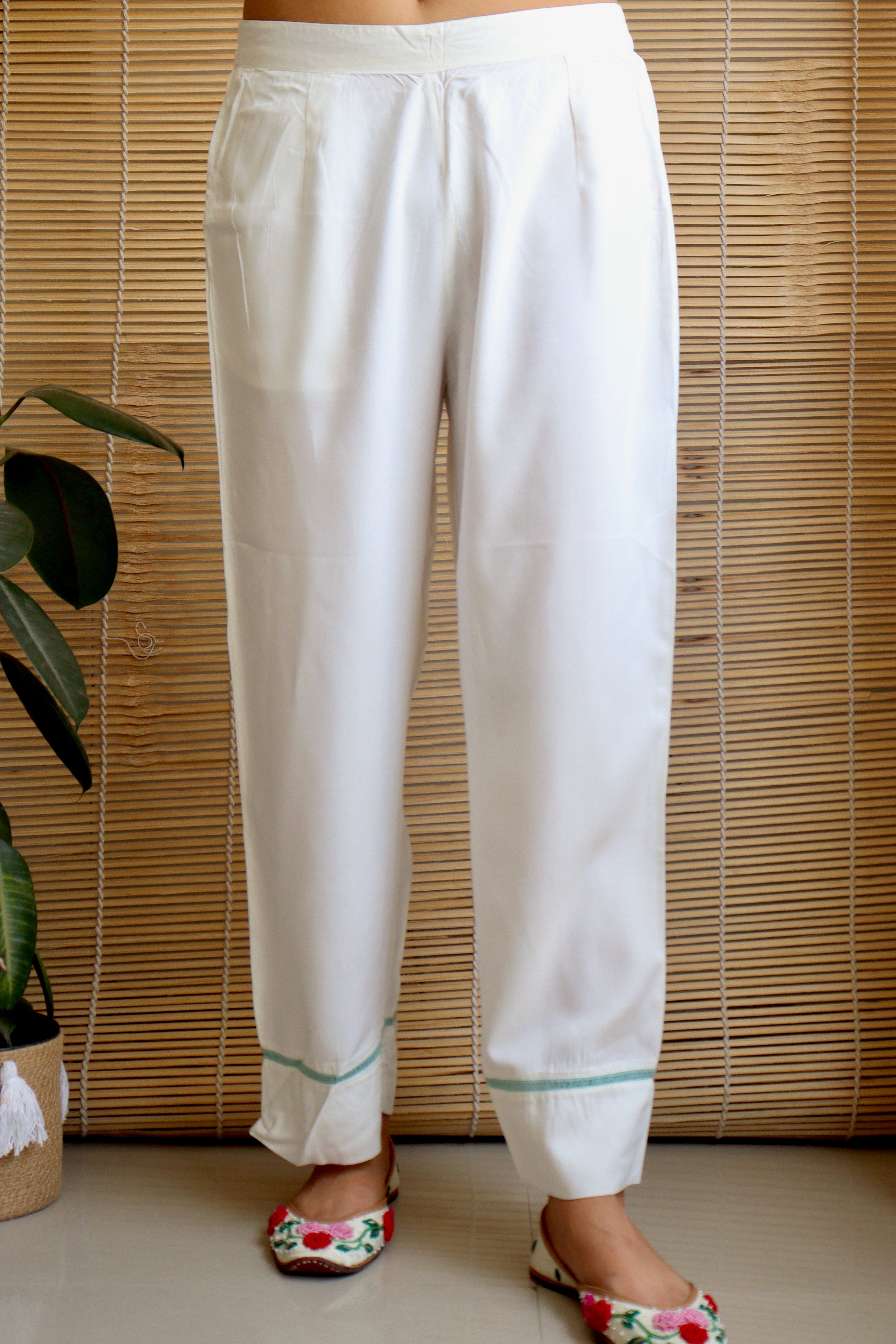 PEARL WHITE MINT LACE MODAL WIDE LEG PANTS