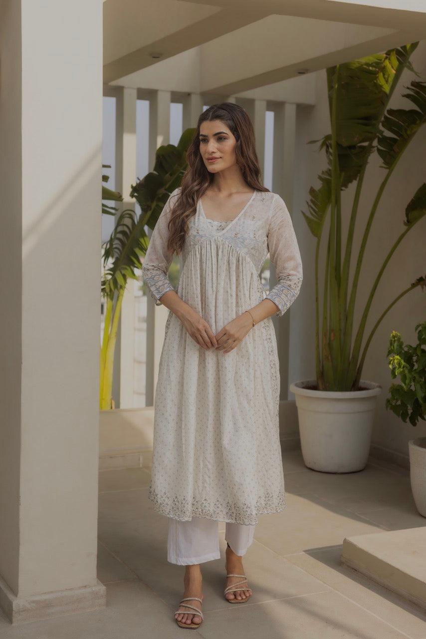 IVORY ECCENTRIC KURTA SET