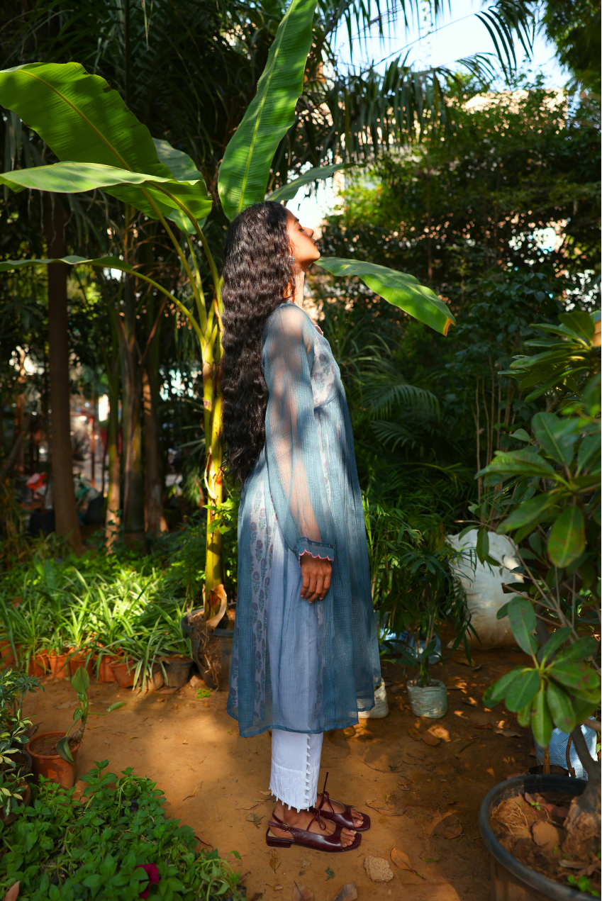 MISTY DORIYA DORIYA KURTA SET