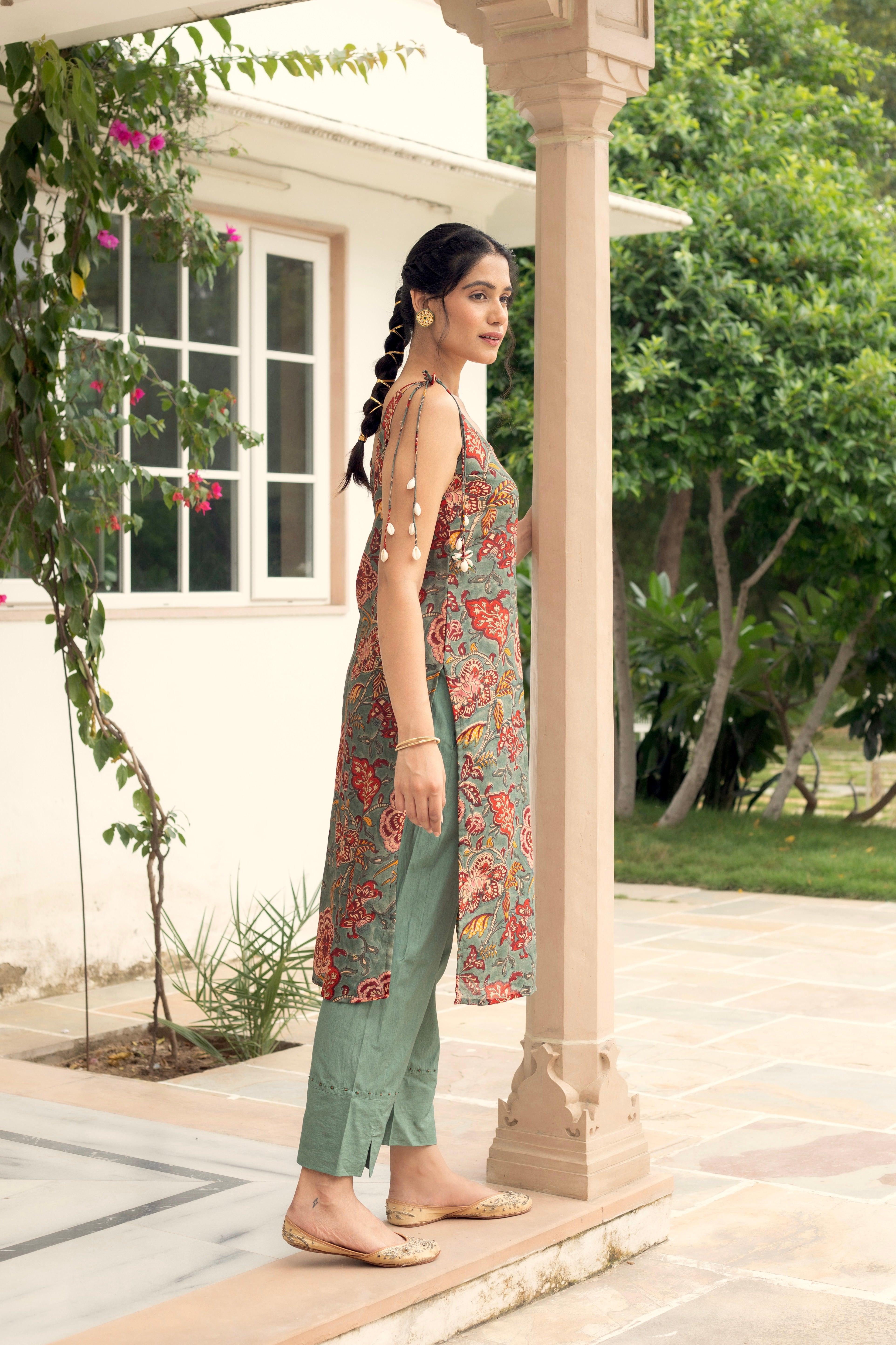 SIARA CHANDHERI TIE UP KURTA