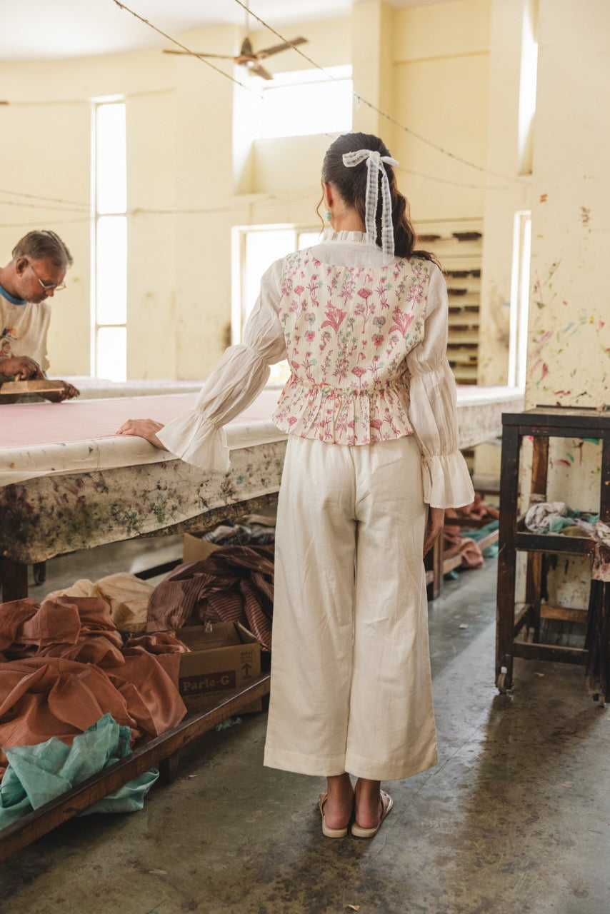 VOGUE PETITE COTTON TOP