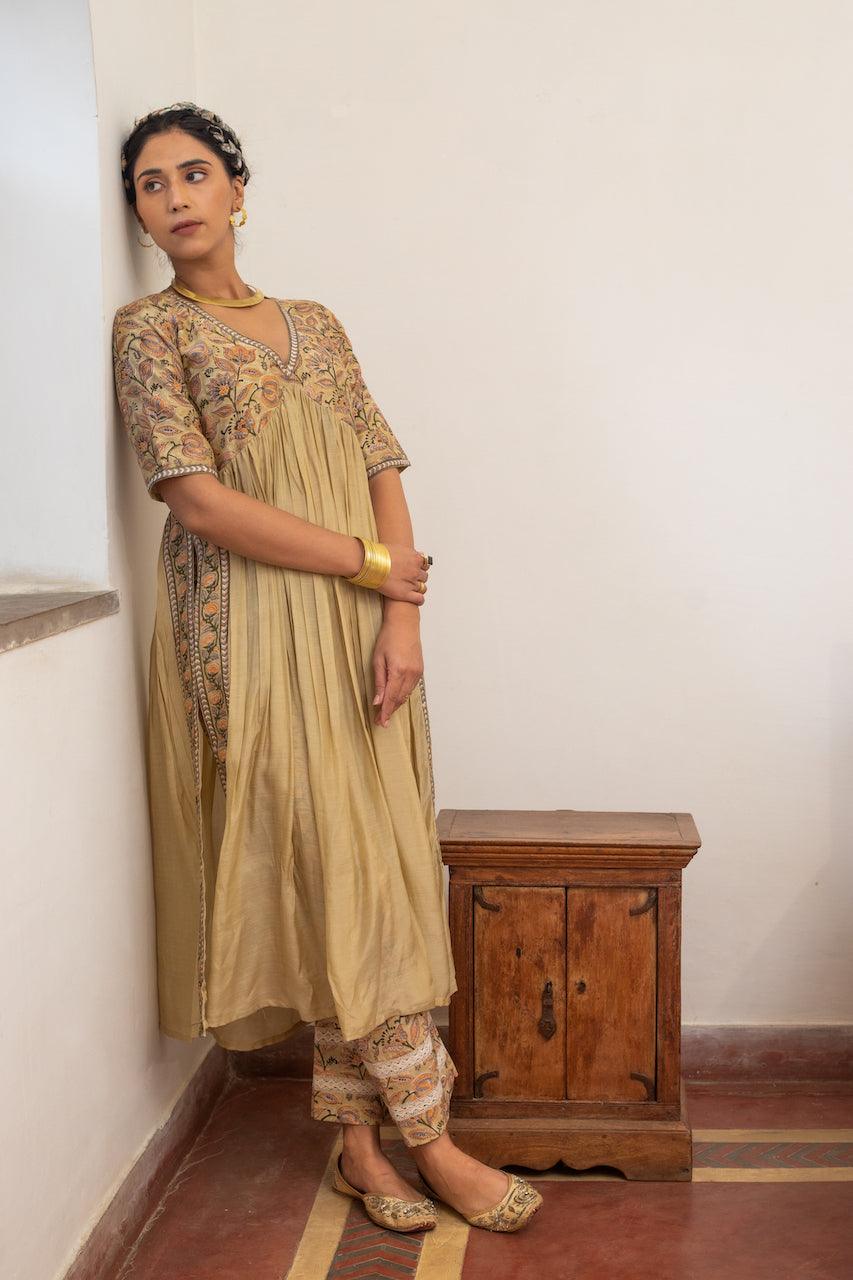 NIYATI MUSLIN SILK KURTA