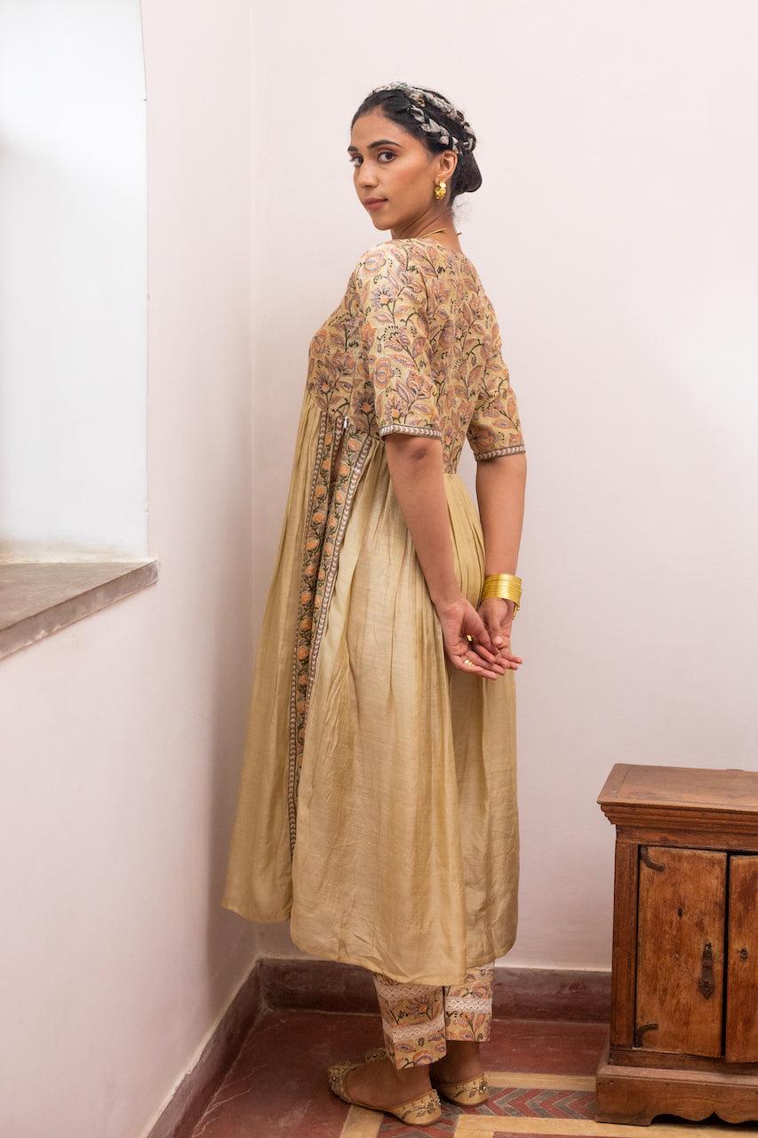 NIYATI MUSLIN SILK KURTA
