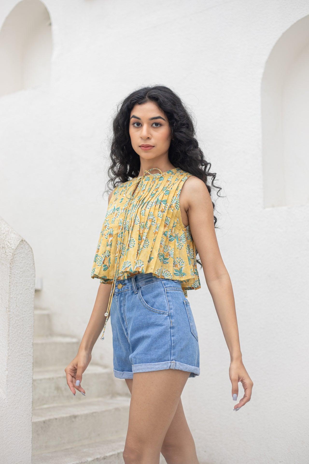 TAN ON COTTON SHORT TOP