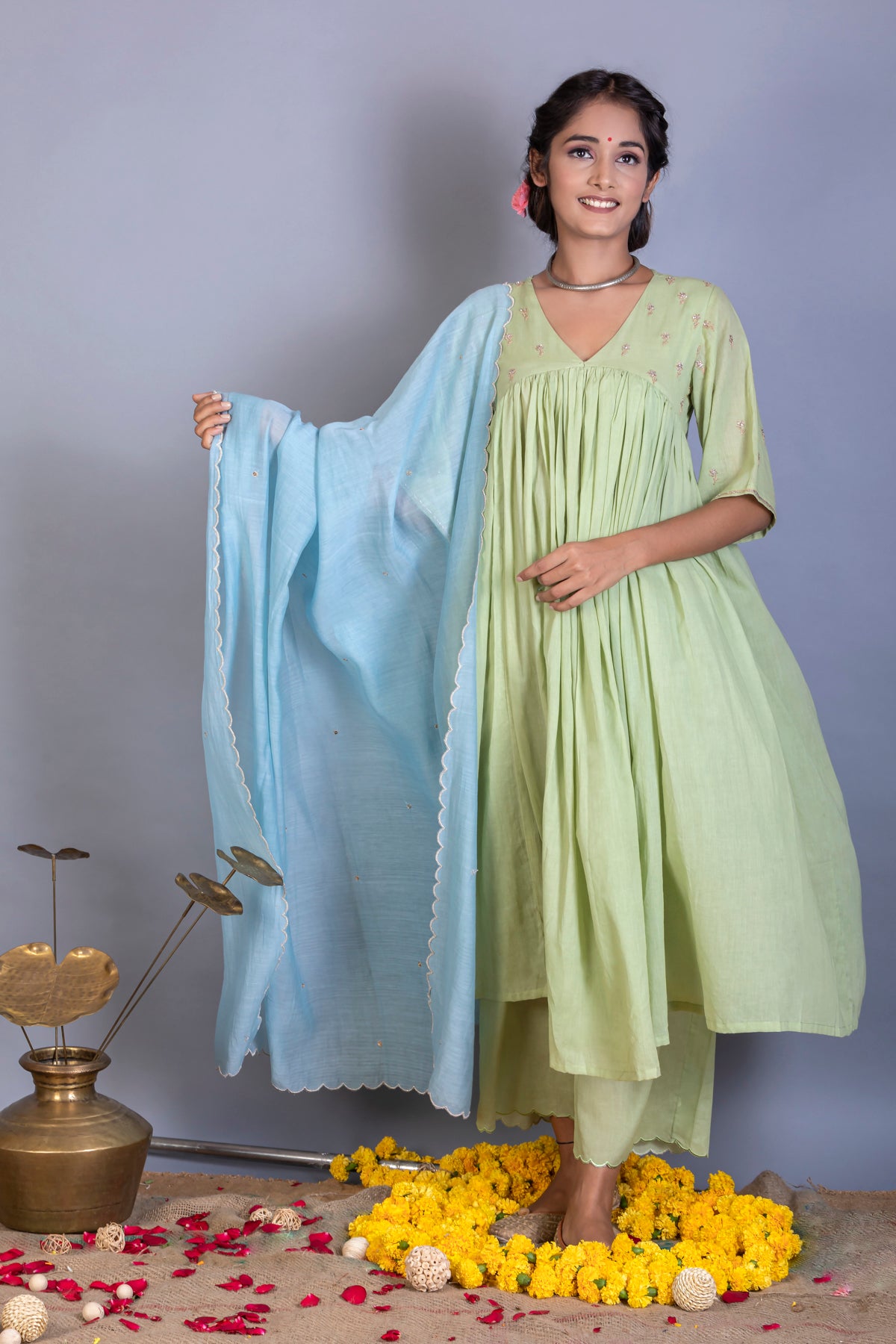 AAMODINI SALMA-AARI KURTA SET - MINT GREEN