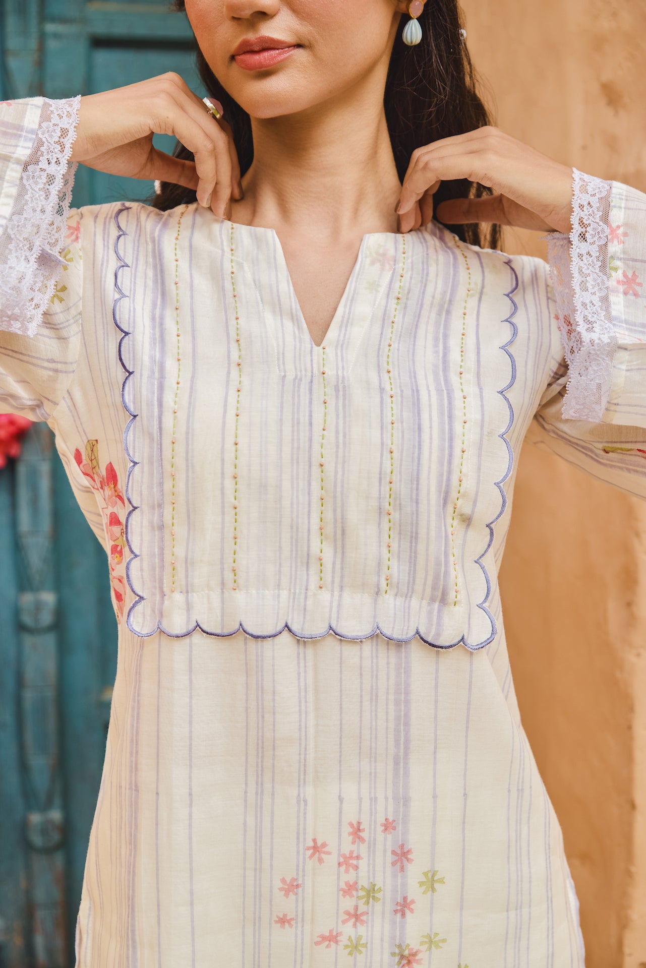 MOON FACE KURTA SET