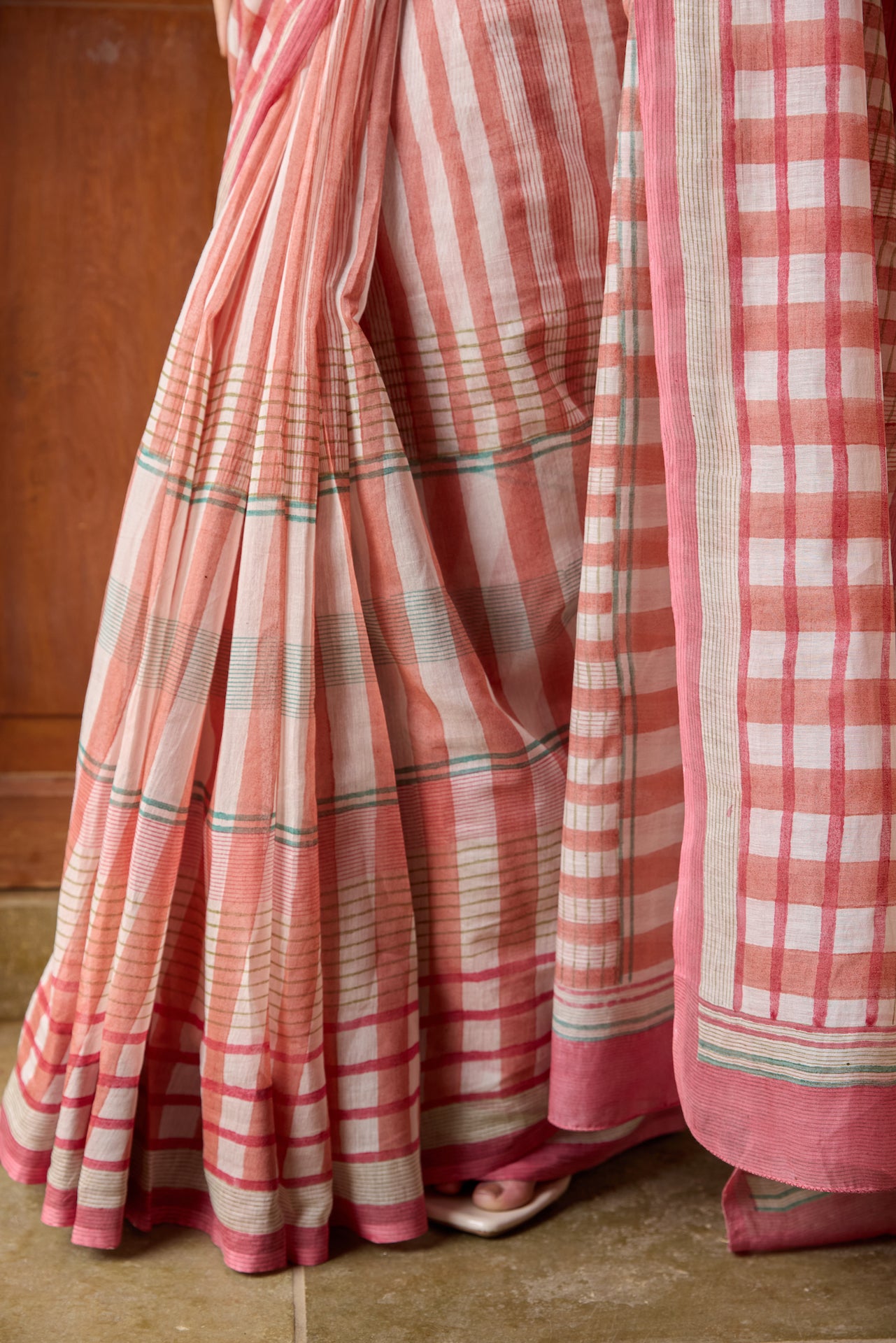 MAYFLOWER SAREE WITH UNSTITCHED BLOUSE