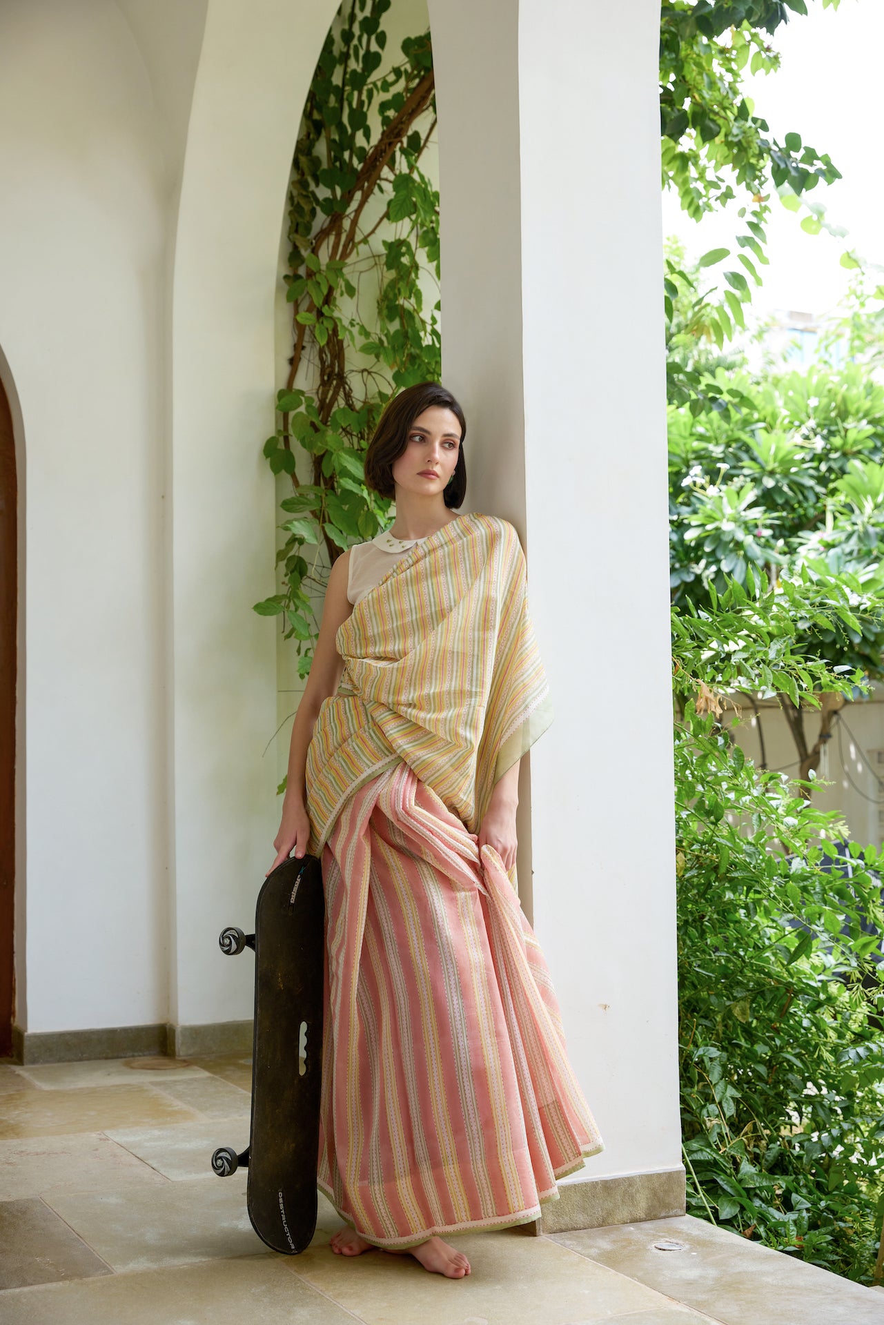 SUNSET LINES SAREE WITH UNSTITCHED BLOUSE