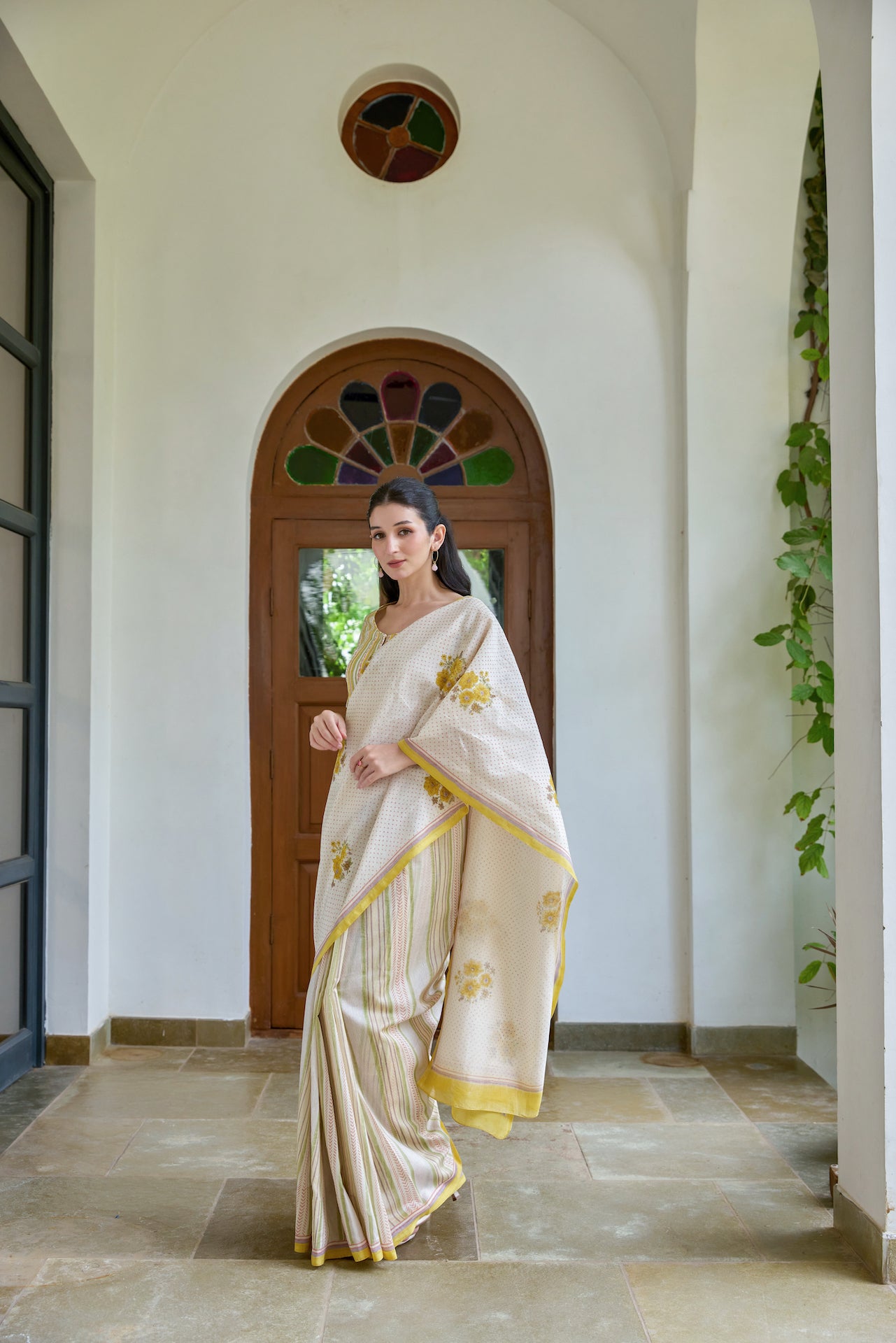 MAGNOLIA MOON SAREE WITH UNSTITCHED BLOUSE