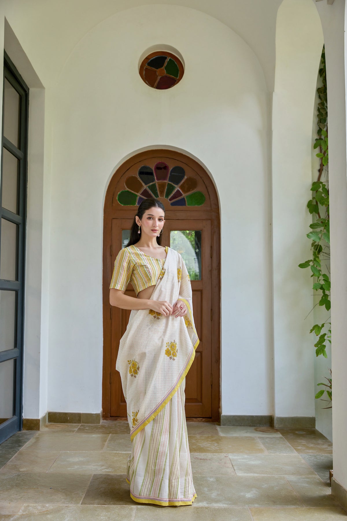 MAGNOLIA MOON SAREE WITH UNSTITCHED BLOUSE