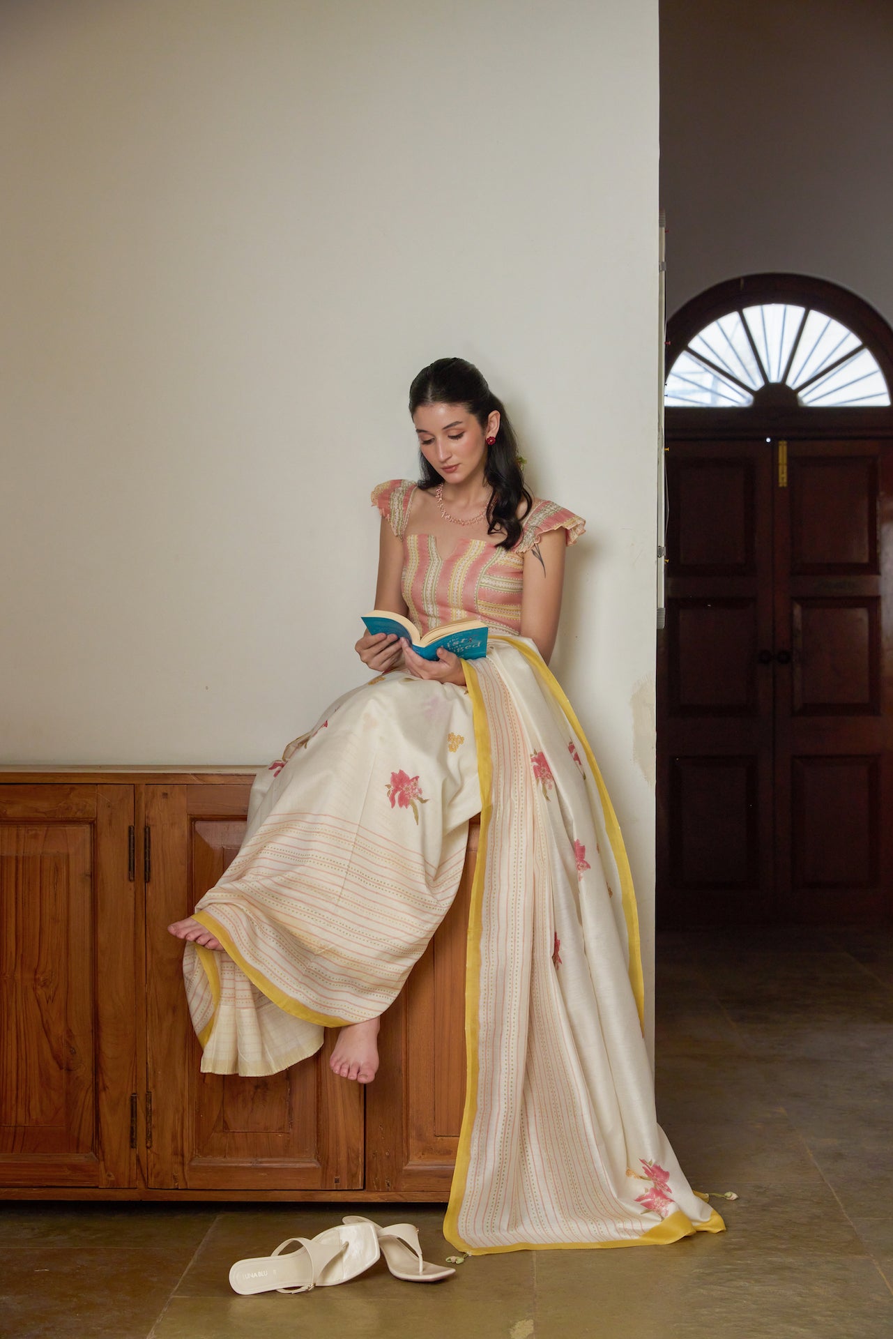 THE FLORAL FLING SAREE WITH UNSTITCHED BLOUSE