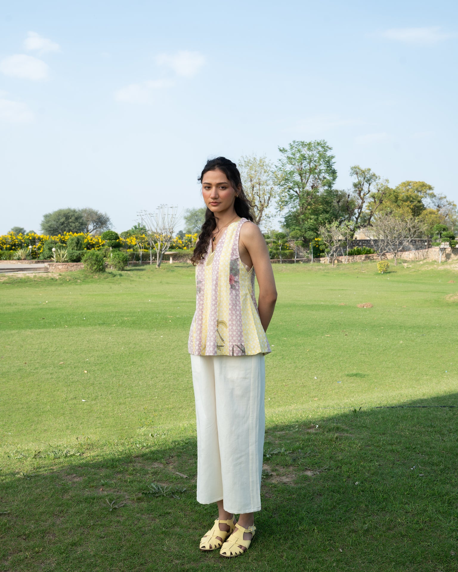 BLOSSOM FIELD TOP