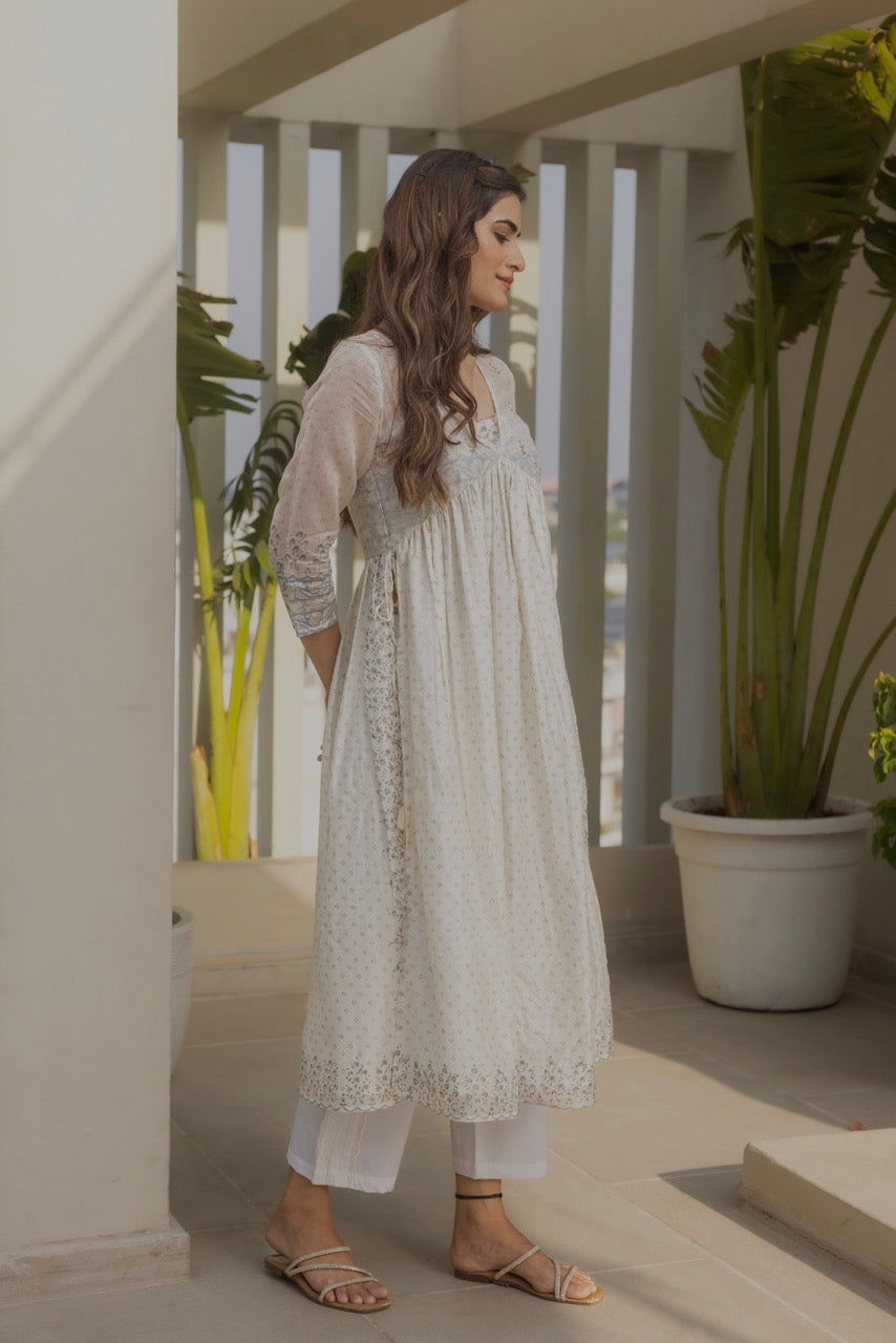 IVORY ECCENTRIC KURTA