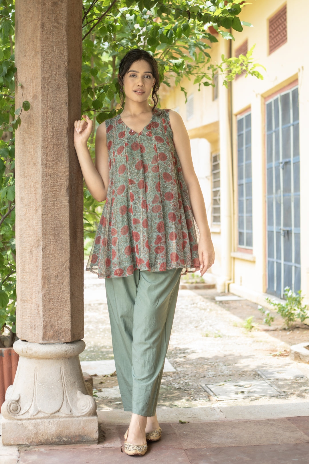 MIRA DORIYA KURTA SET