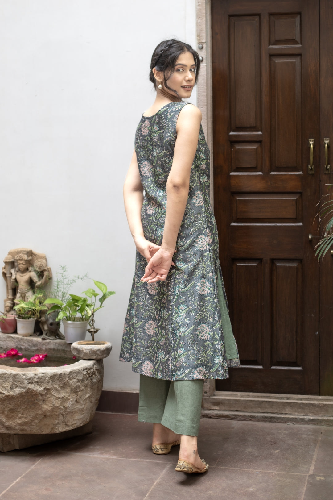 RAYA CHANDHERI KURTA SET