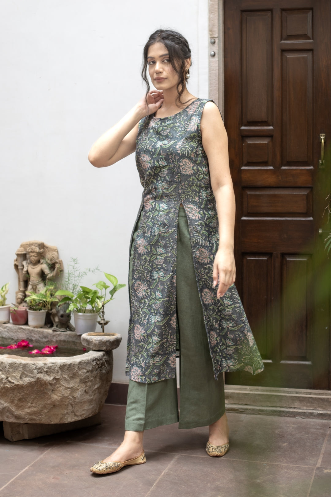 RAYA CHANDHERI KURTA