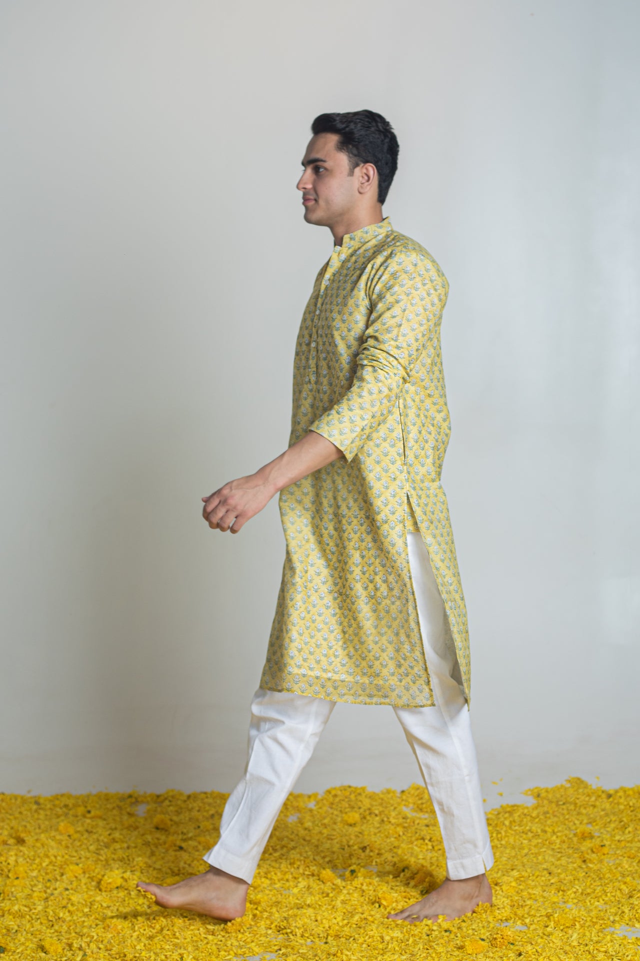 FABLE CHANDHERI KURTA SET