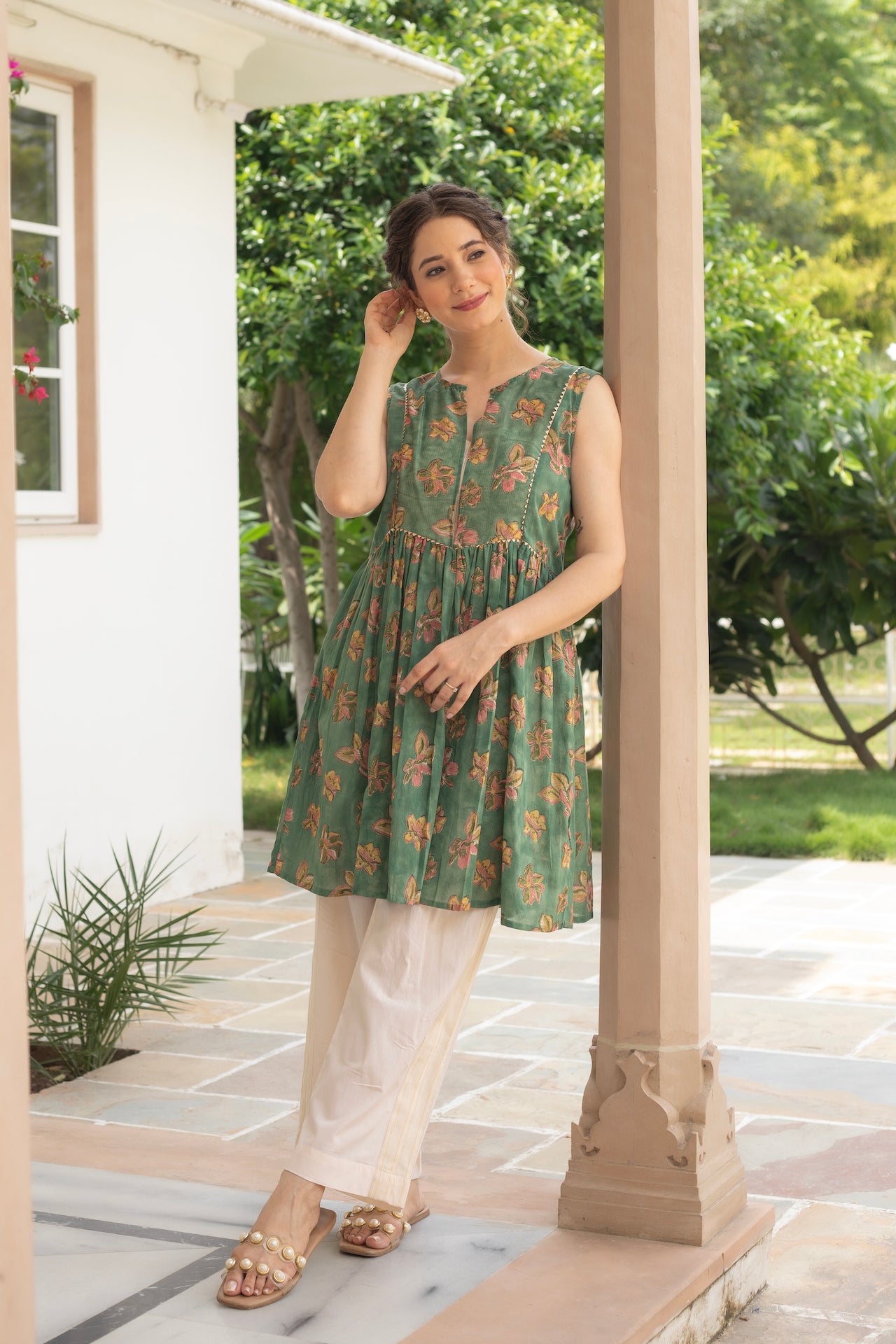 FARAH GREEN CHANDHERI KURTA SET