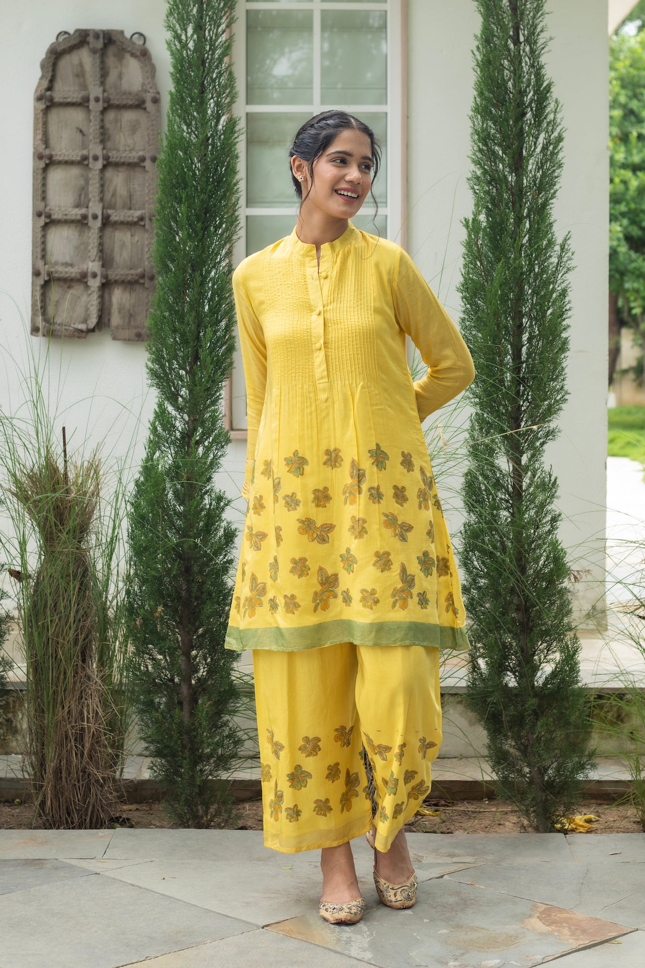 KESAR MUSLIN KURTA SET