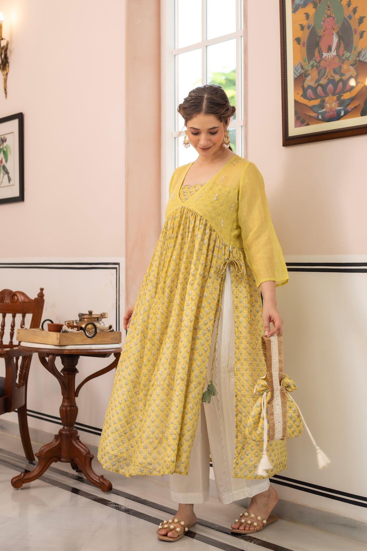 ECCENTRIC CHANDERI GOLD KURTA