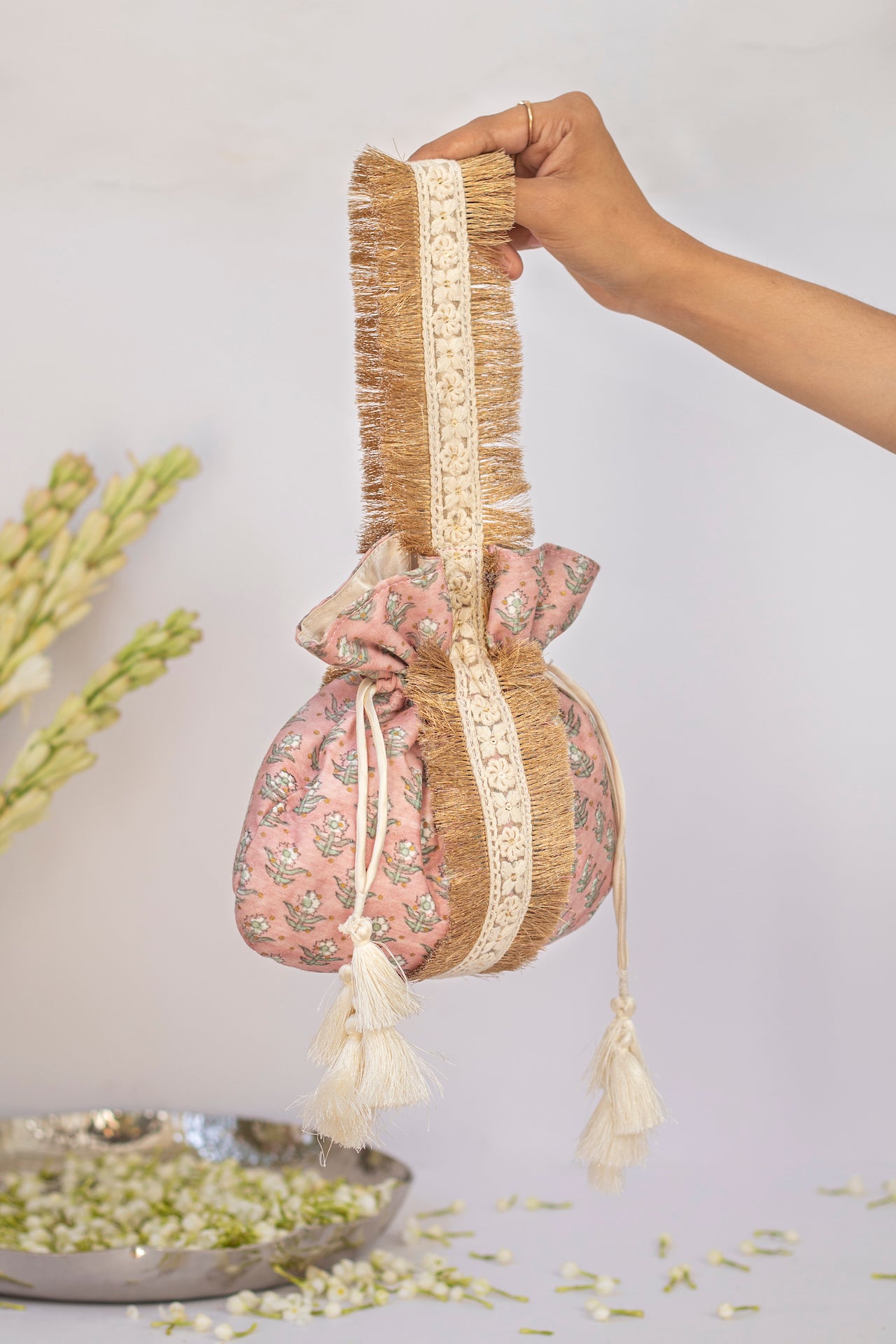 MAUVE LACED POTLI BAG