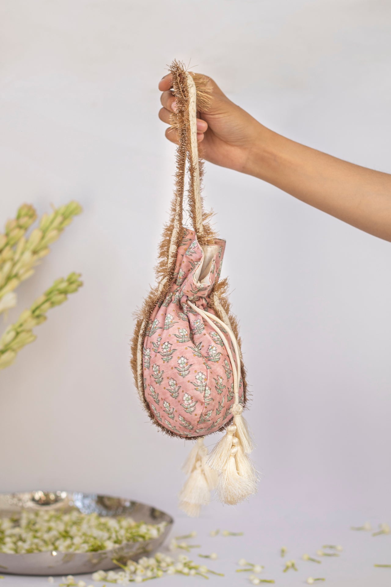 MAUVE LACED POTLI BAG