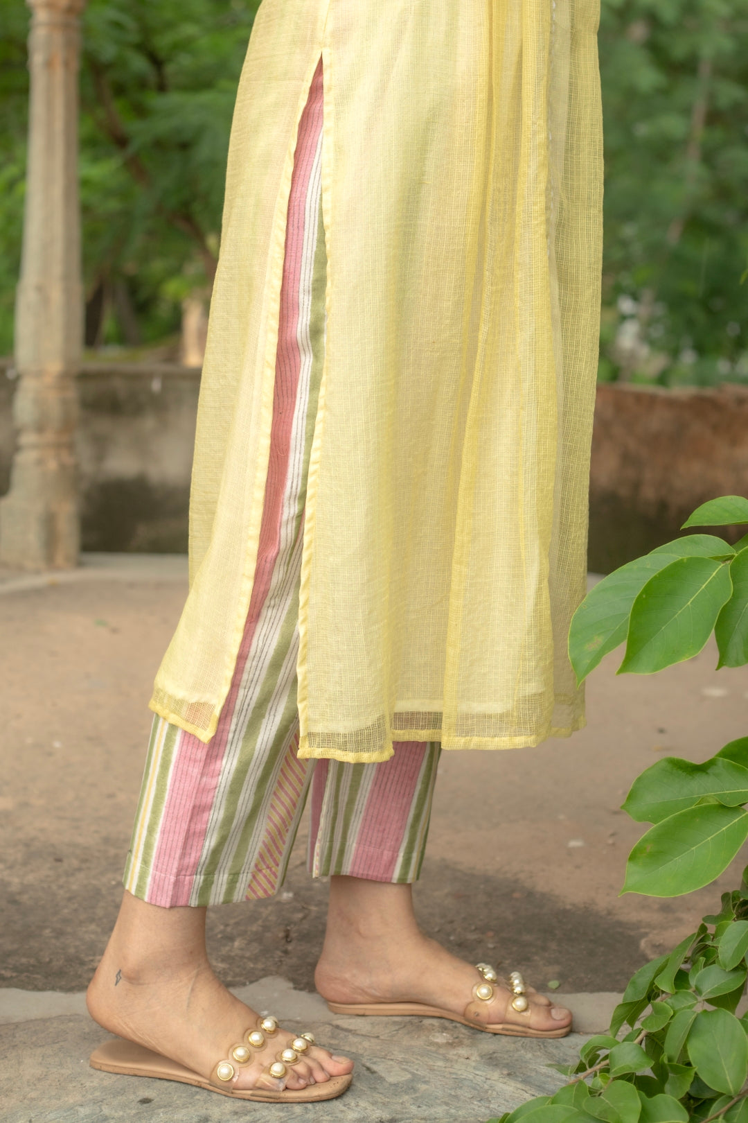 YELLOW MELLOW DORIYA KURTA