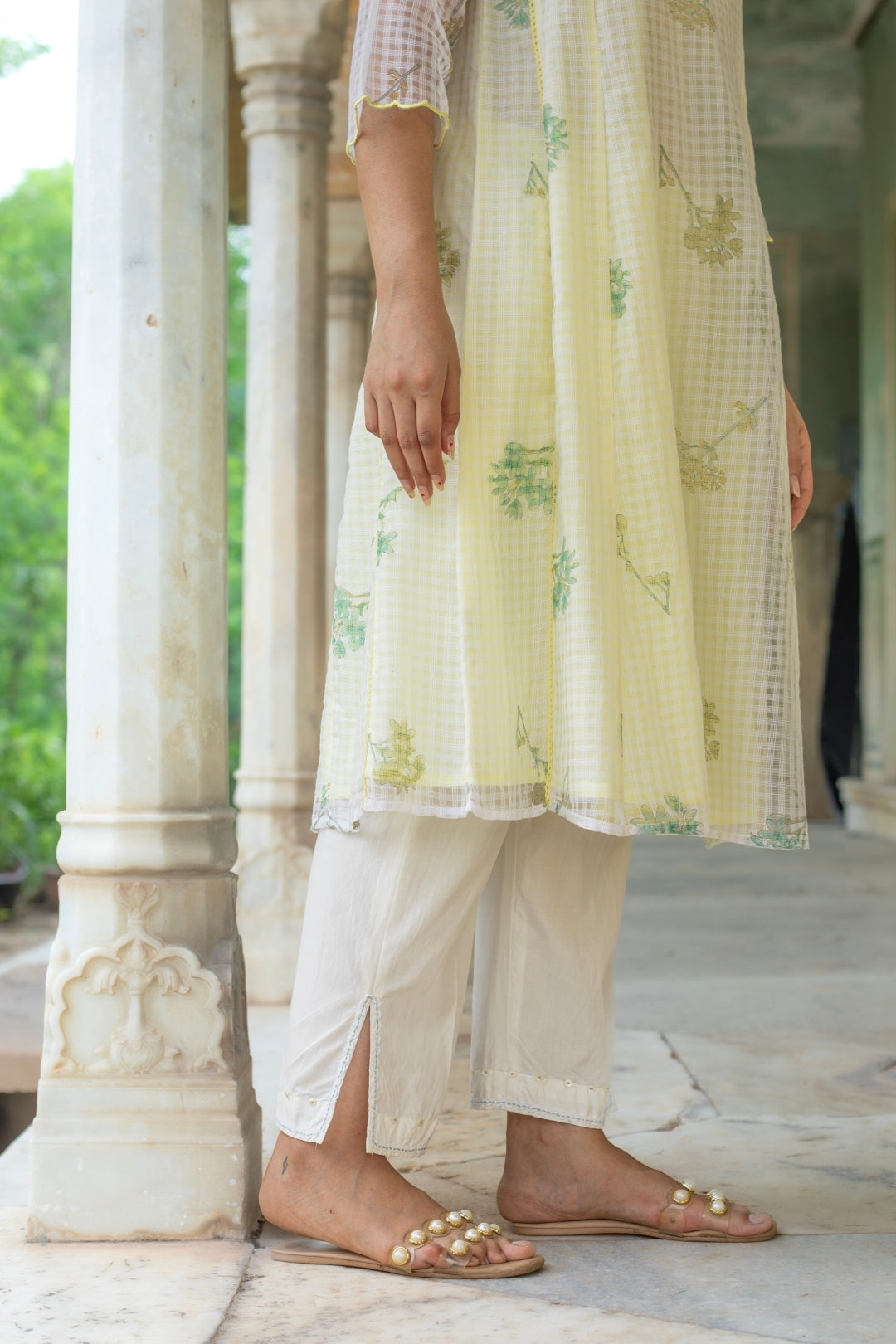 MAYE DORIYA KURTA SET