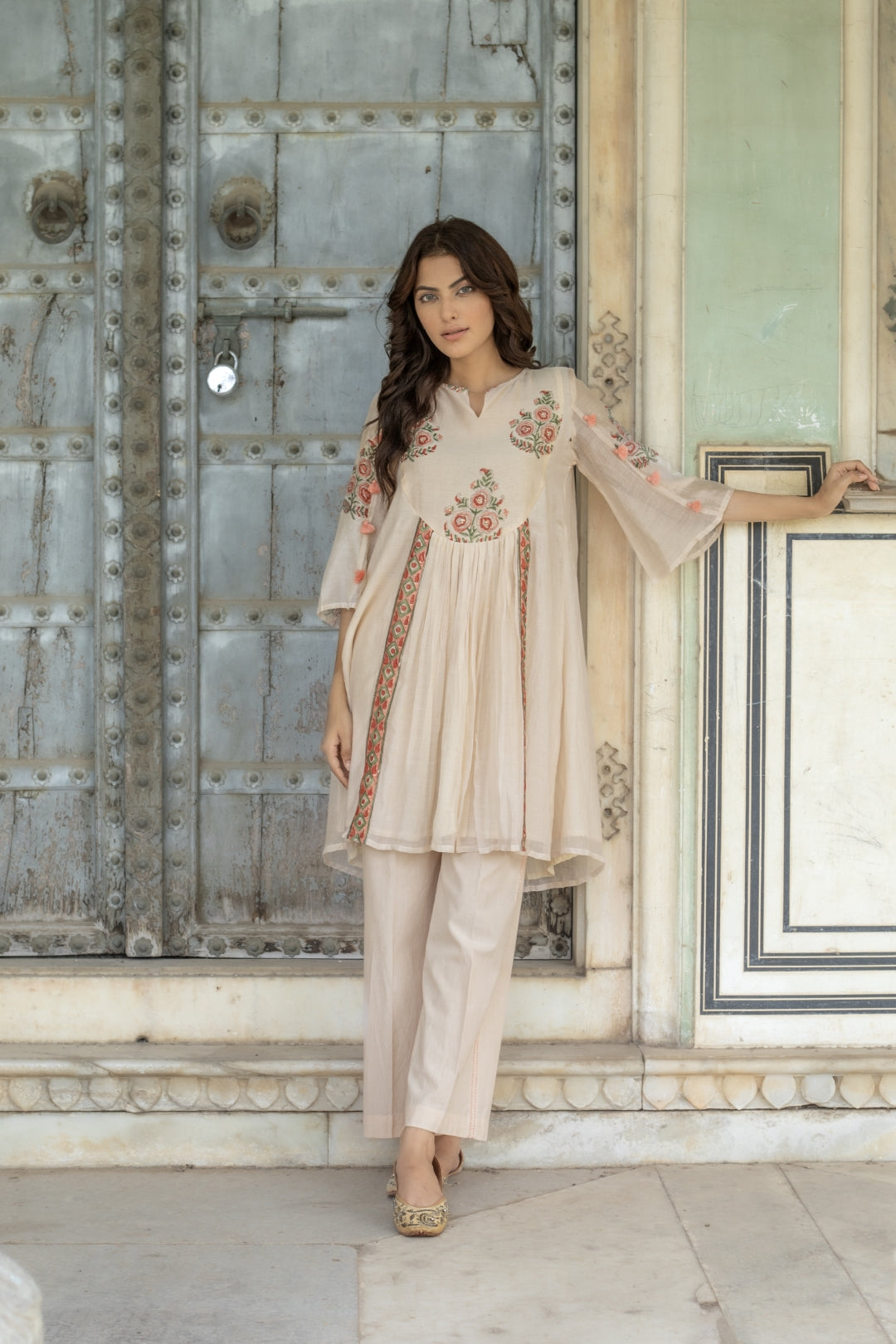 KEYA CHANDHERI KURTA SET