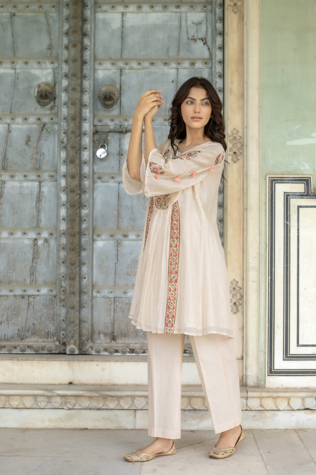 KEYA CHANDHERI KURTA SET