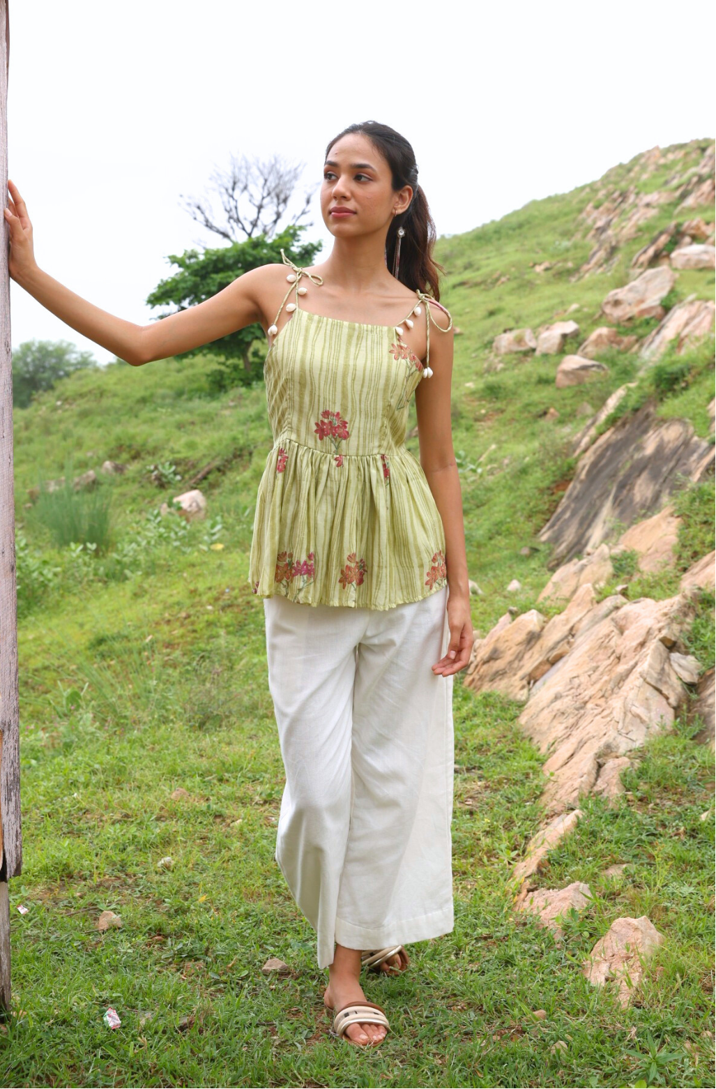 MINNIE CHANDERI TOP