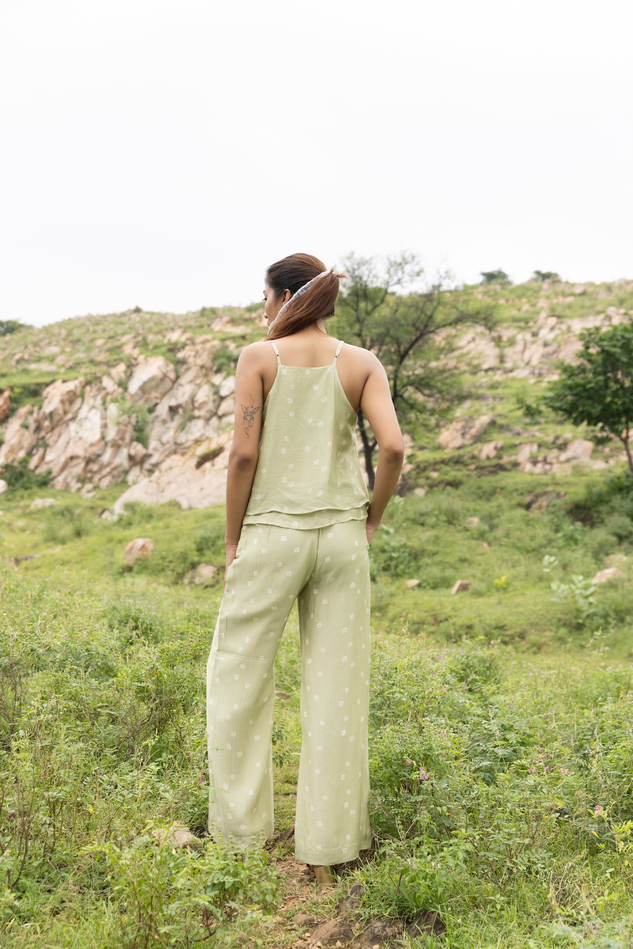 PLAIN JANE MUSLIN SILK TOP