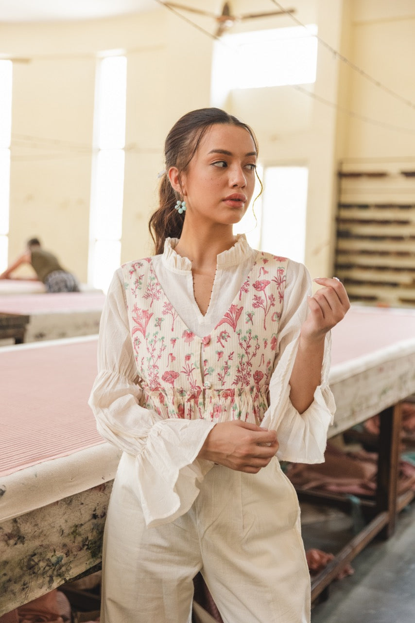 VOGUE PETITE COTTON TOP