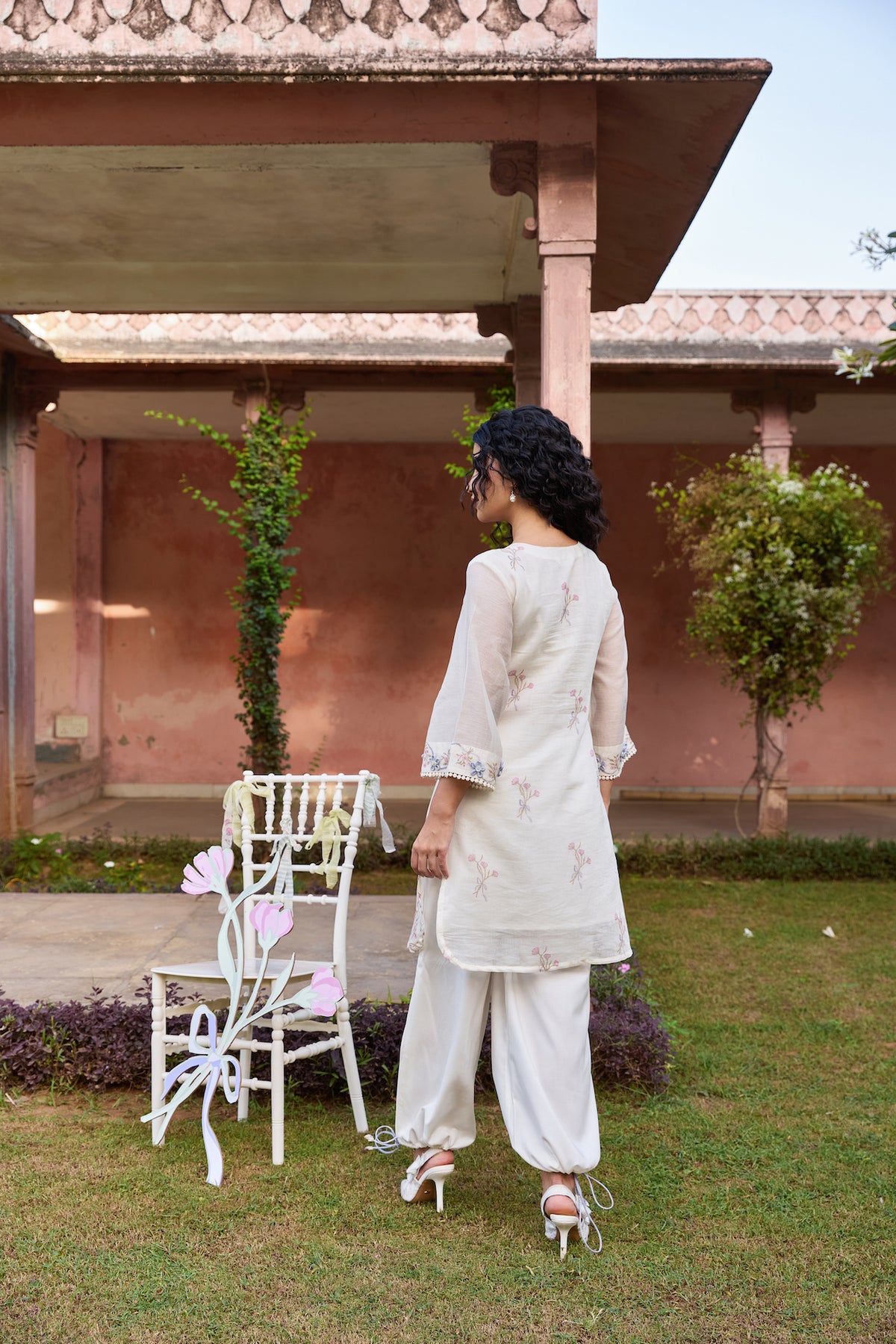 CLAIRE KURTA