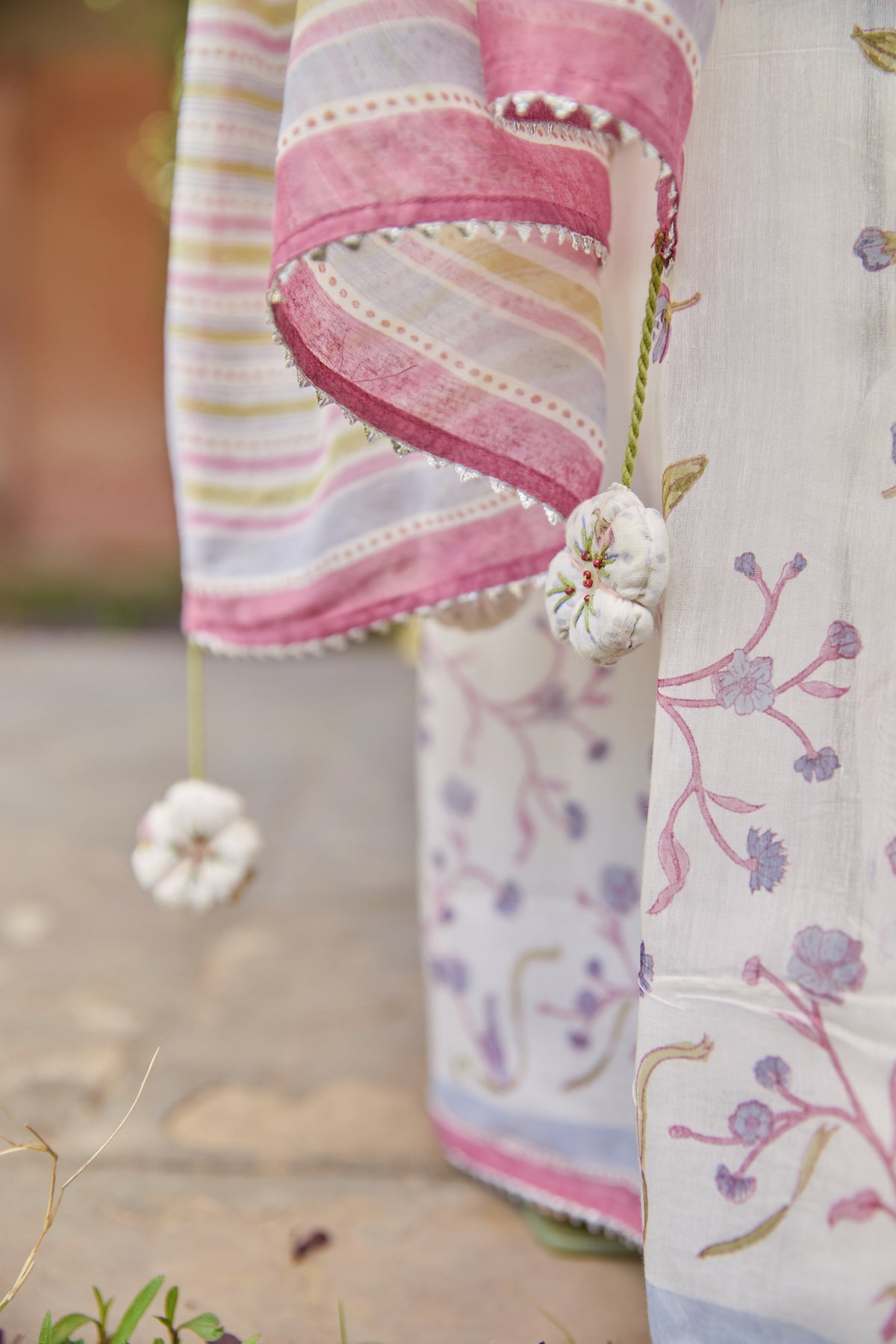 SYLVIE WITH UNSTITCHED BLOUSE