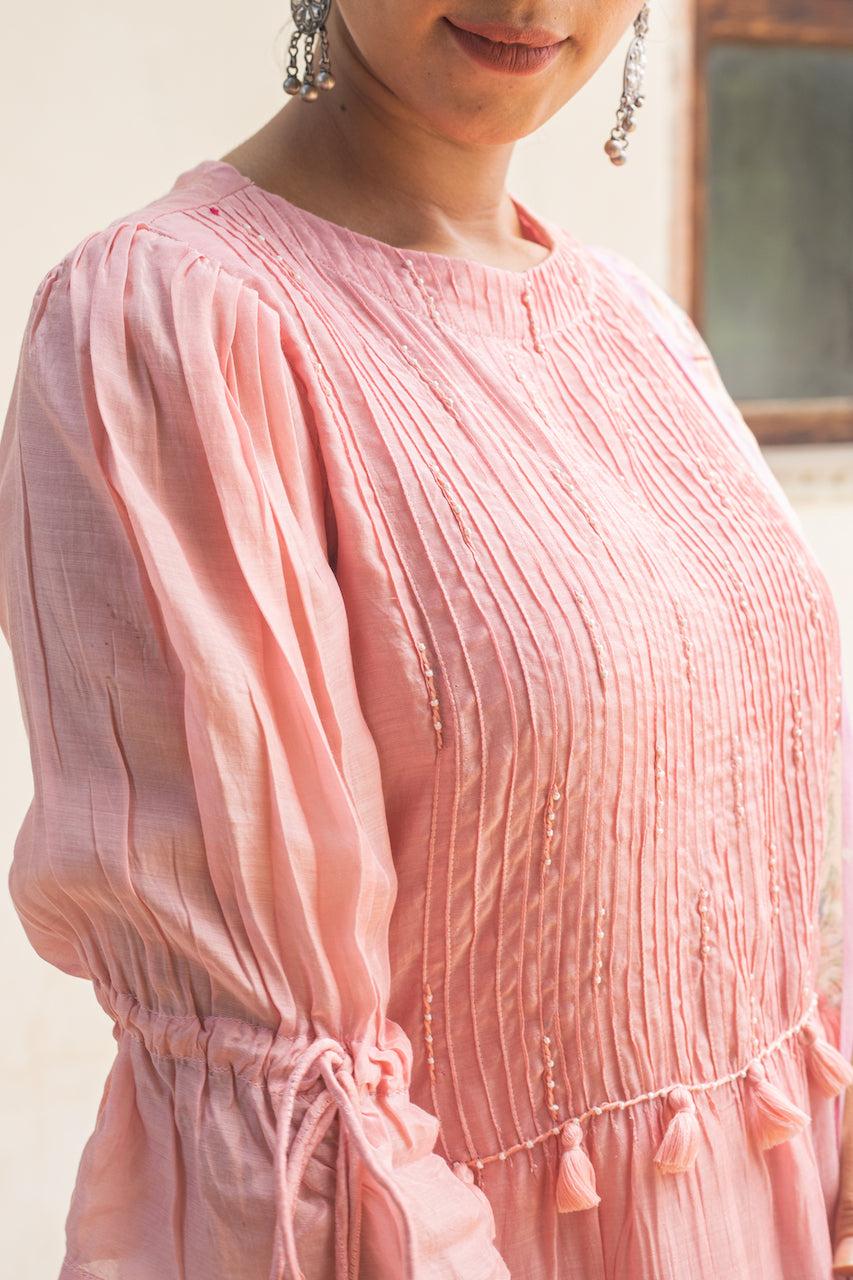 GAUHAR KURTA