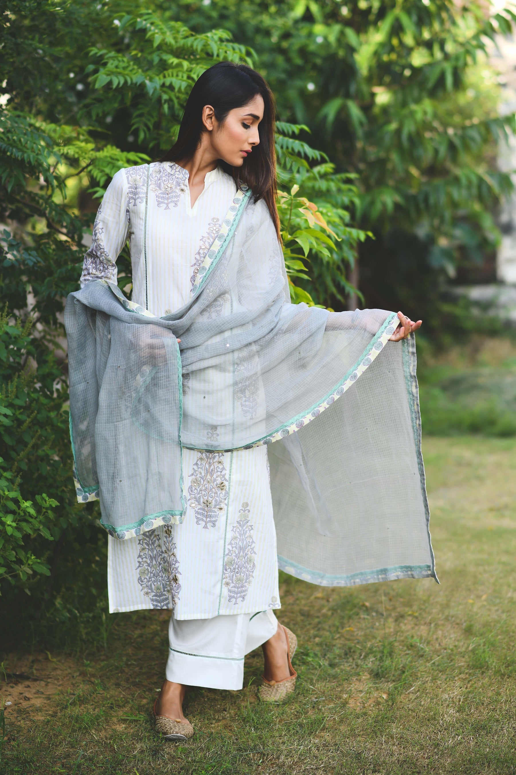 MISHRI GOTA PATTI KURTA - LIME
