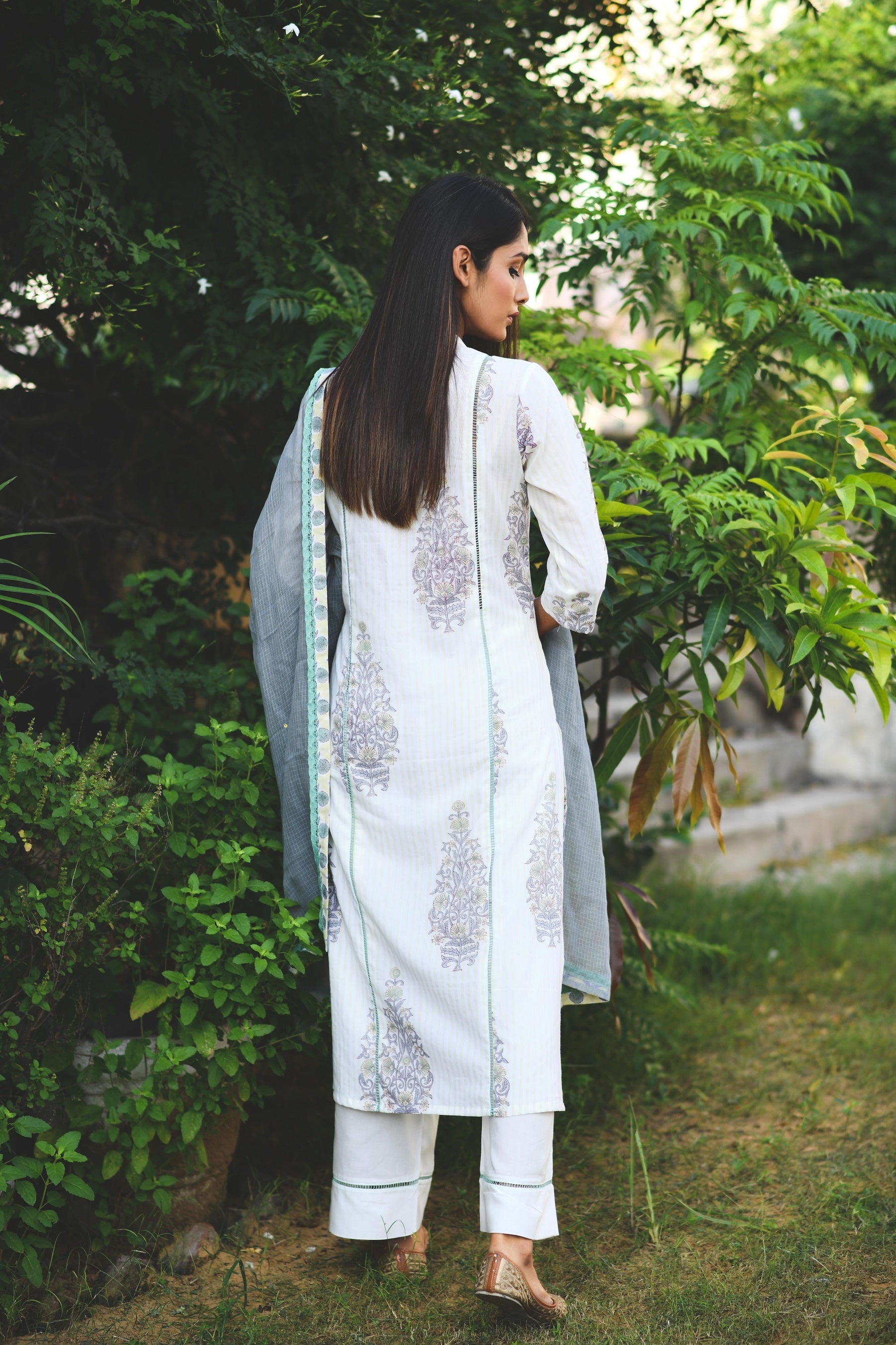 MISHRI GOTA PATTI KURTA - LIME