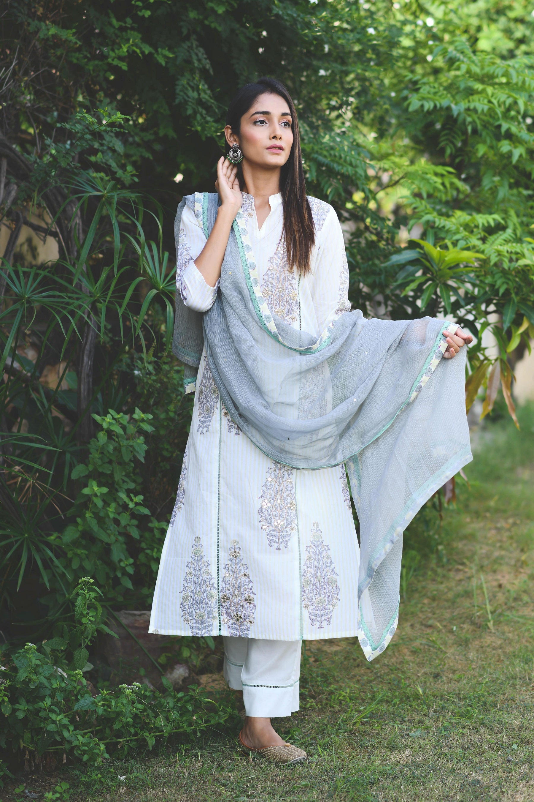MISHRI GOTA PATTI KURTA - LIME