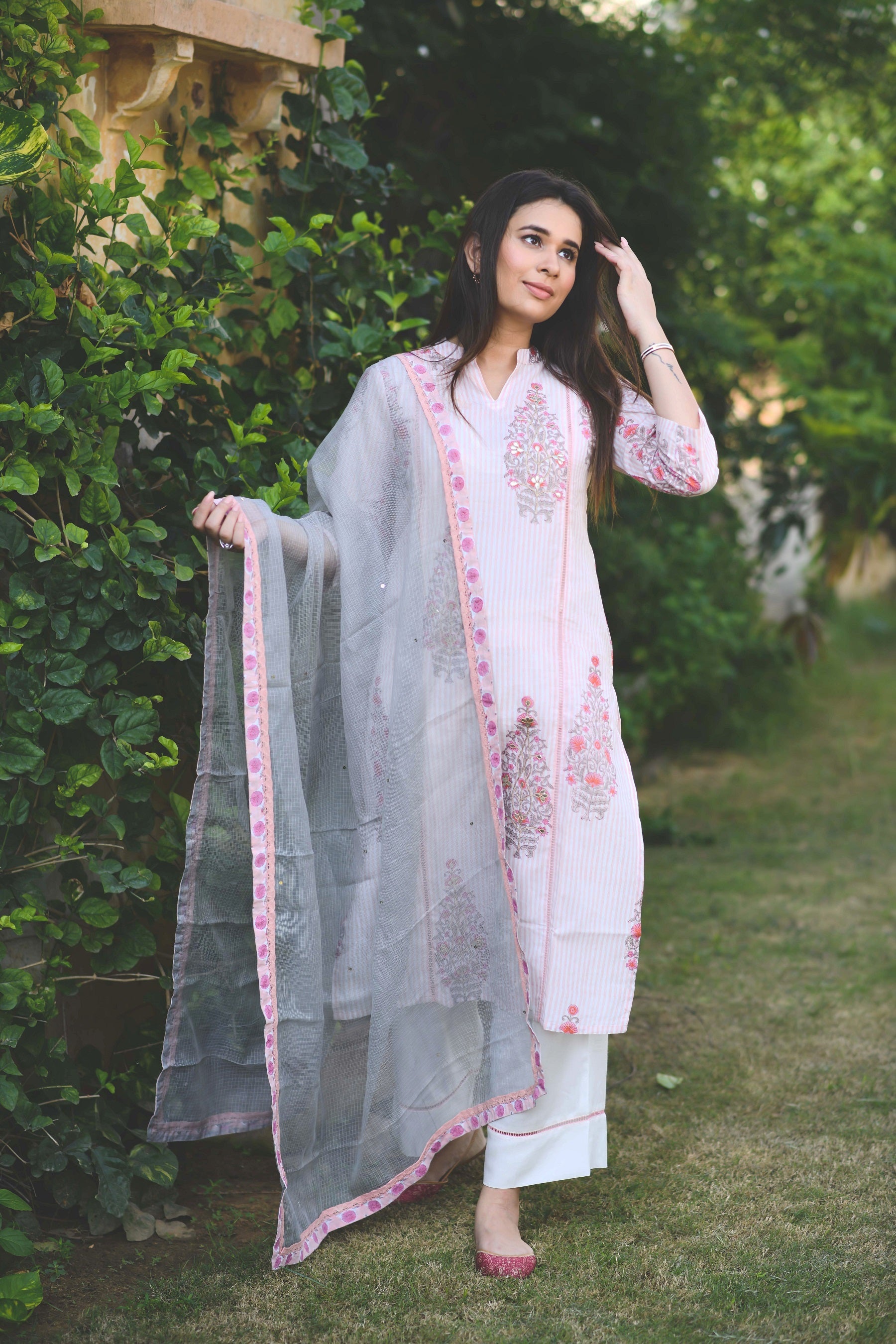 MISHRI GOTA PATTI KURTA SET
