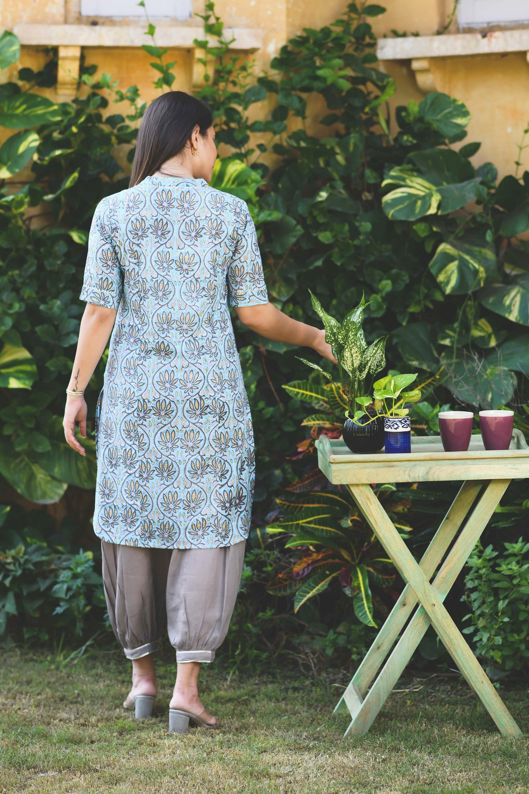 AVNI GOTA LACE KURTI
