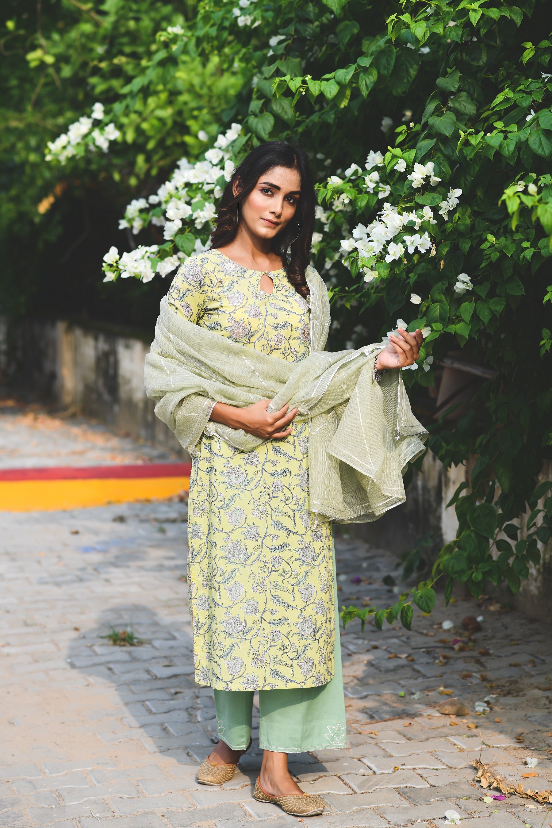 MADHUMATI GOTA PATTI KURTA- GREEN