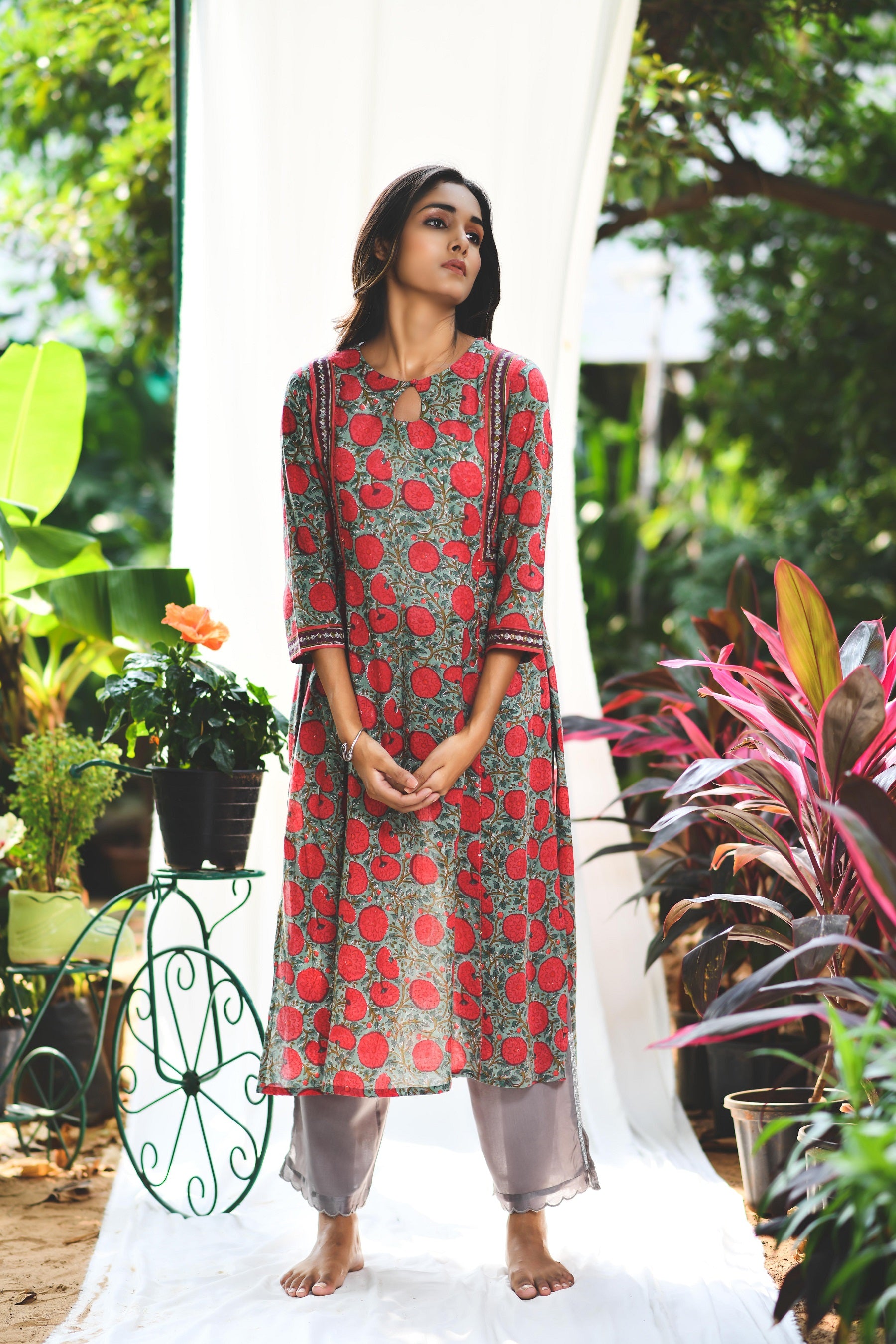 MATARGASHTI KURTA SET