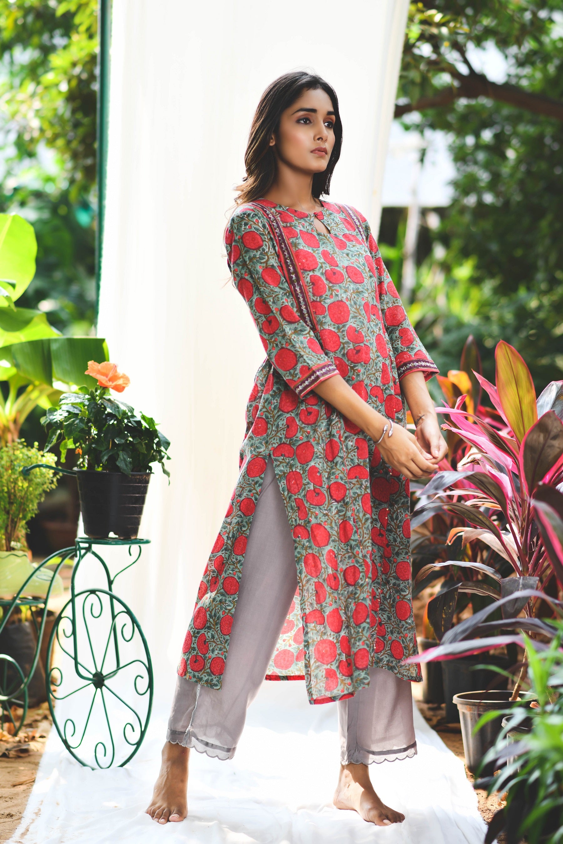 MATARGASHTI KURTA SET
