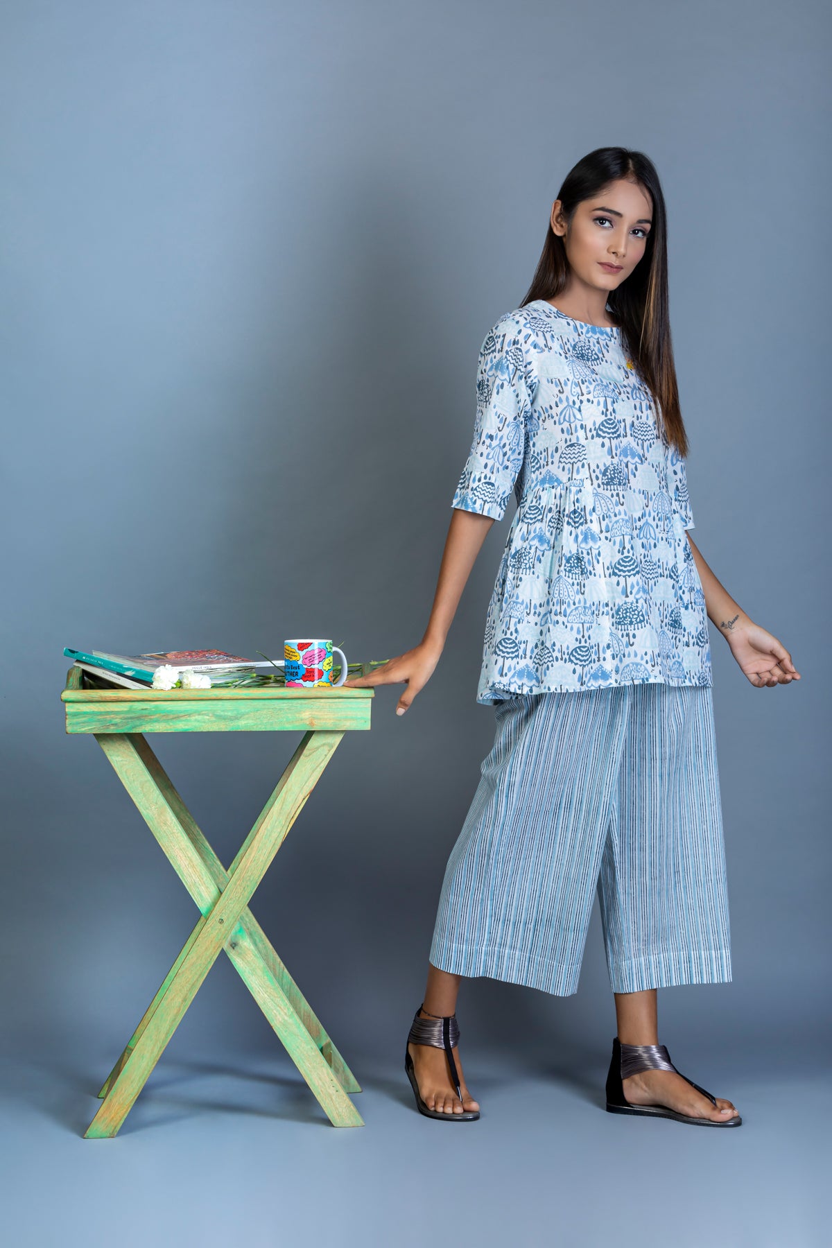 BLUE  TINY UMBRELLA  EASY BREEZY SET
