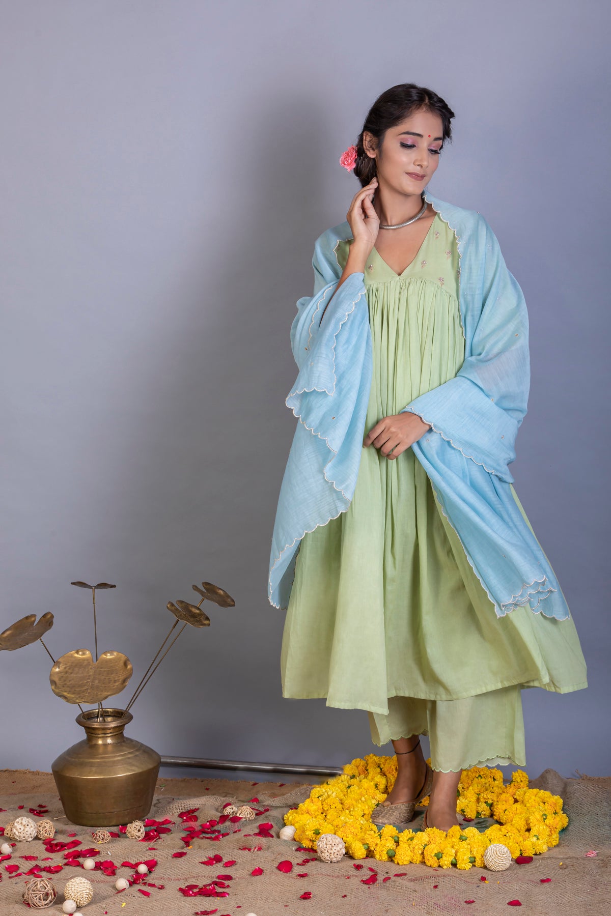 AAMODINI SALMA-AARI KURTA SET - MINT GREEN